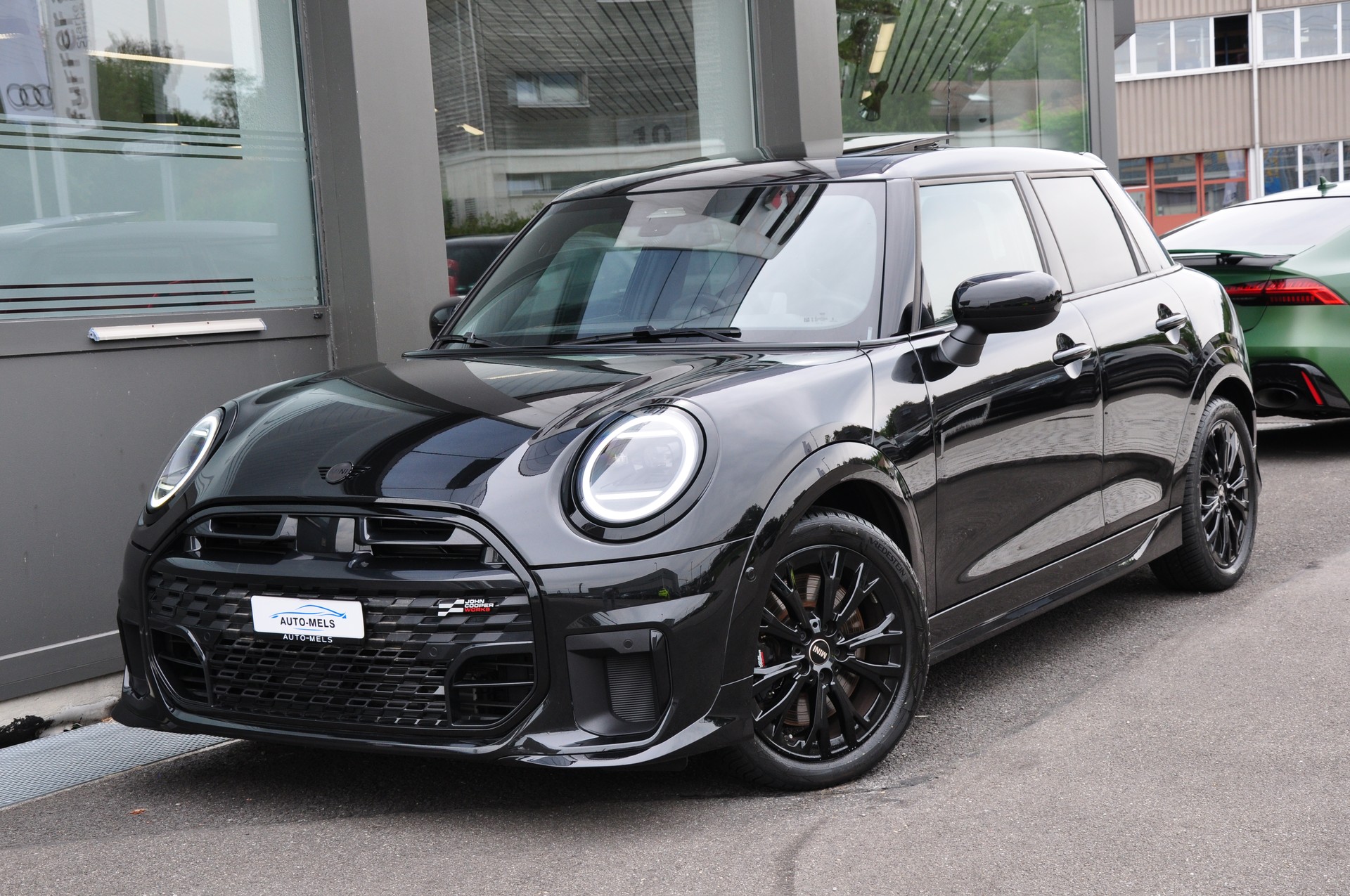 MINI Cooper S DKG-showroom-element-3