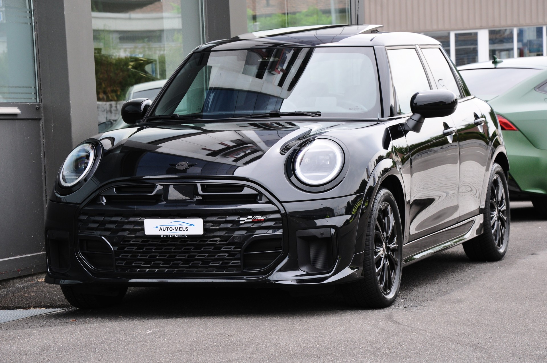 MINI Cooper S DKG-showroom-element-2