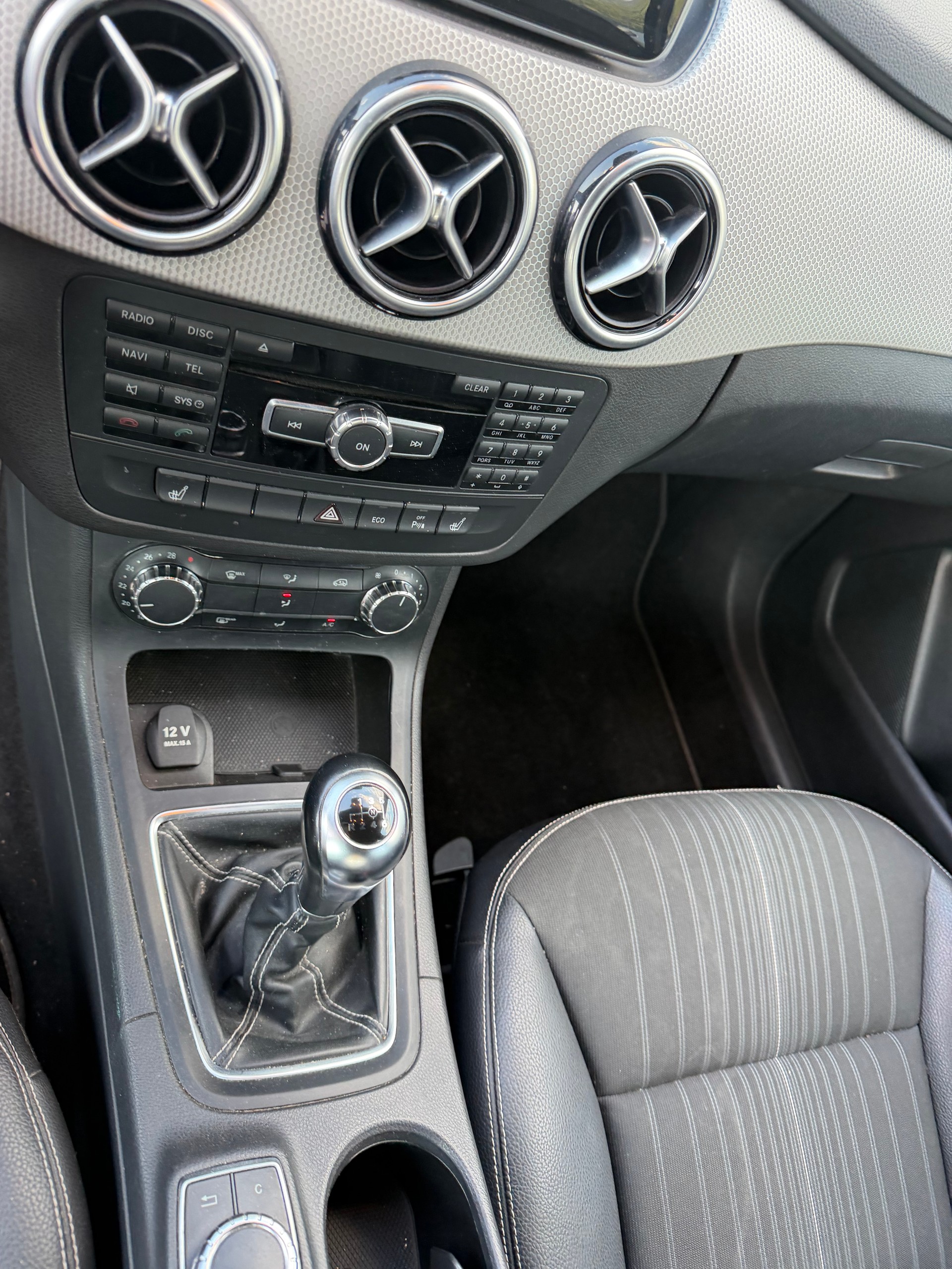 MERCEDES-BENZ B 200-image-3