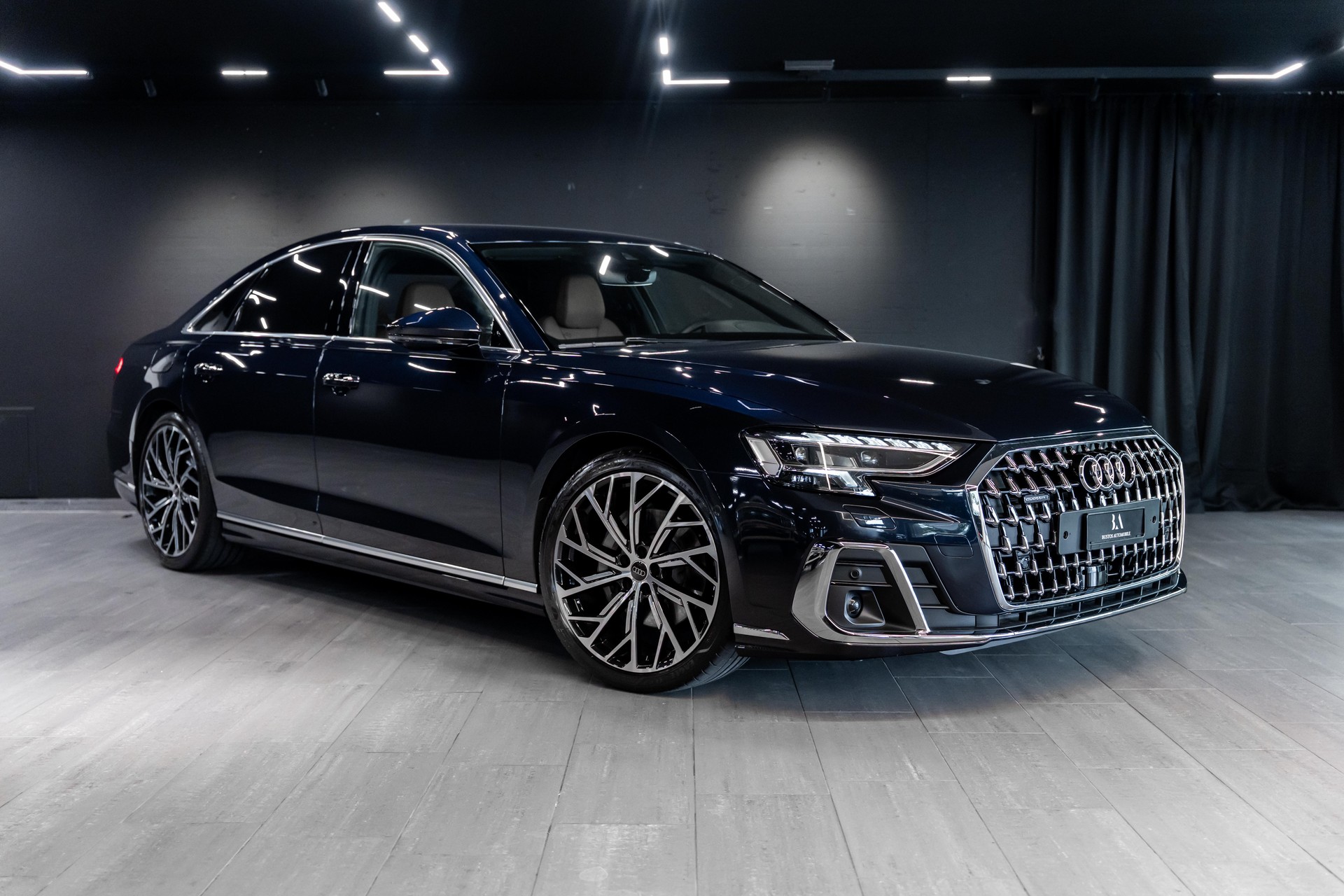 AUDI A8 50 TDI quattro / S-Line / Panoramaschiebedach / Soft Close / Luftfahrwerk / Head Up Display / B&O Soundsystem uvm...