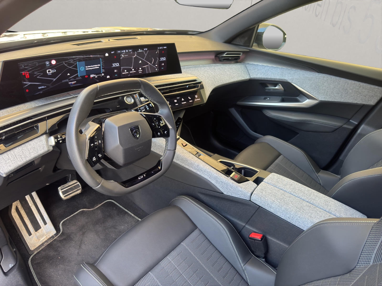 PEUGEOT 5008 1.2 Hybrid GT 145PS 7-Plätzer-image-7
