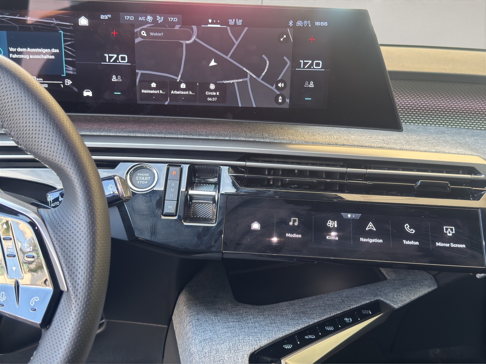PEUGEOT 5008 1.2 Hybrid GT 145PS 7-Plätzer-image-17