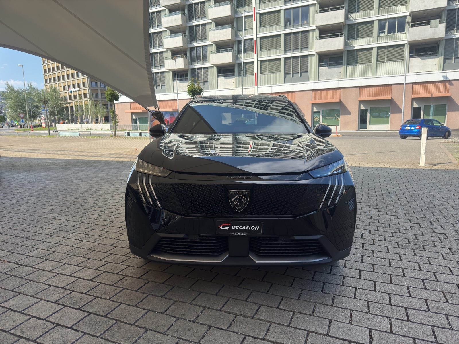 PEUGEOT 5008 1.2 Hybrid GT 145PS 7-Plätzer-image-13