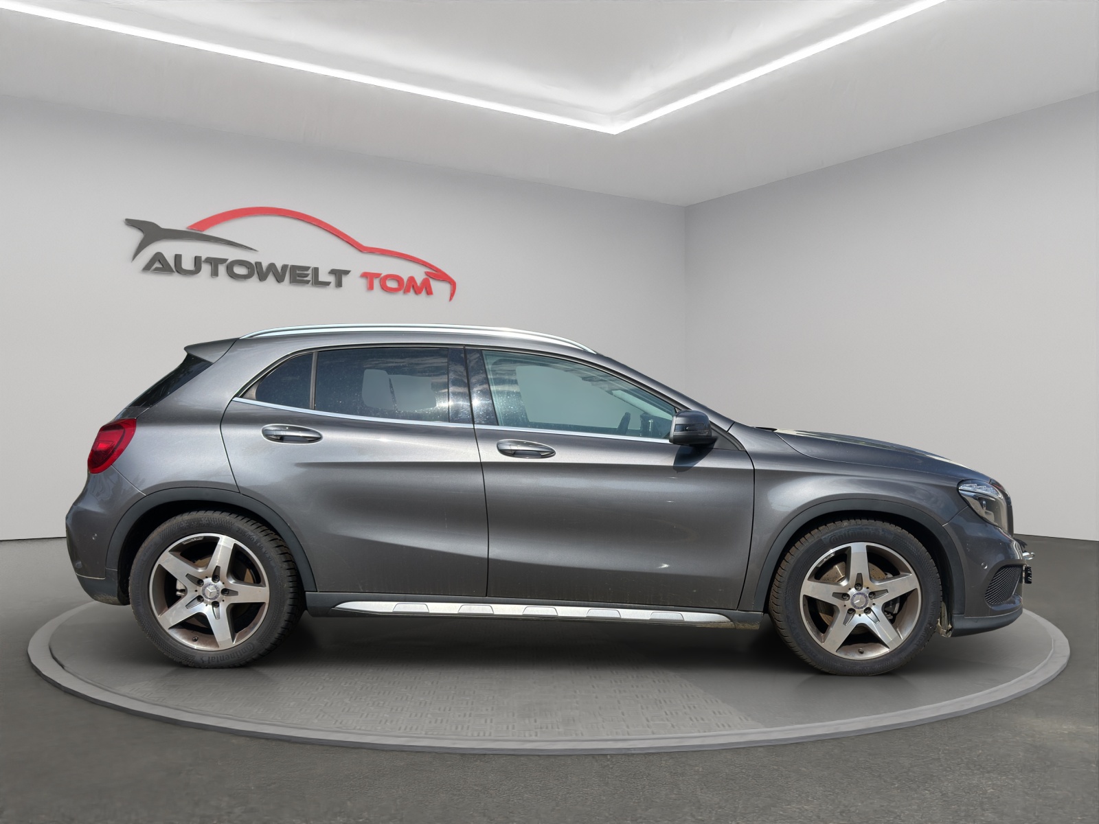 MERCEDES-BENZ GLA 220 CDI AMG Line 4Matic 7G-DCT **TURBOSCHADEN**-image-4