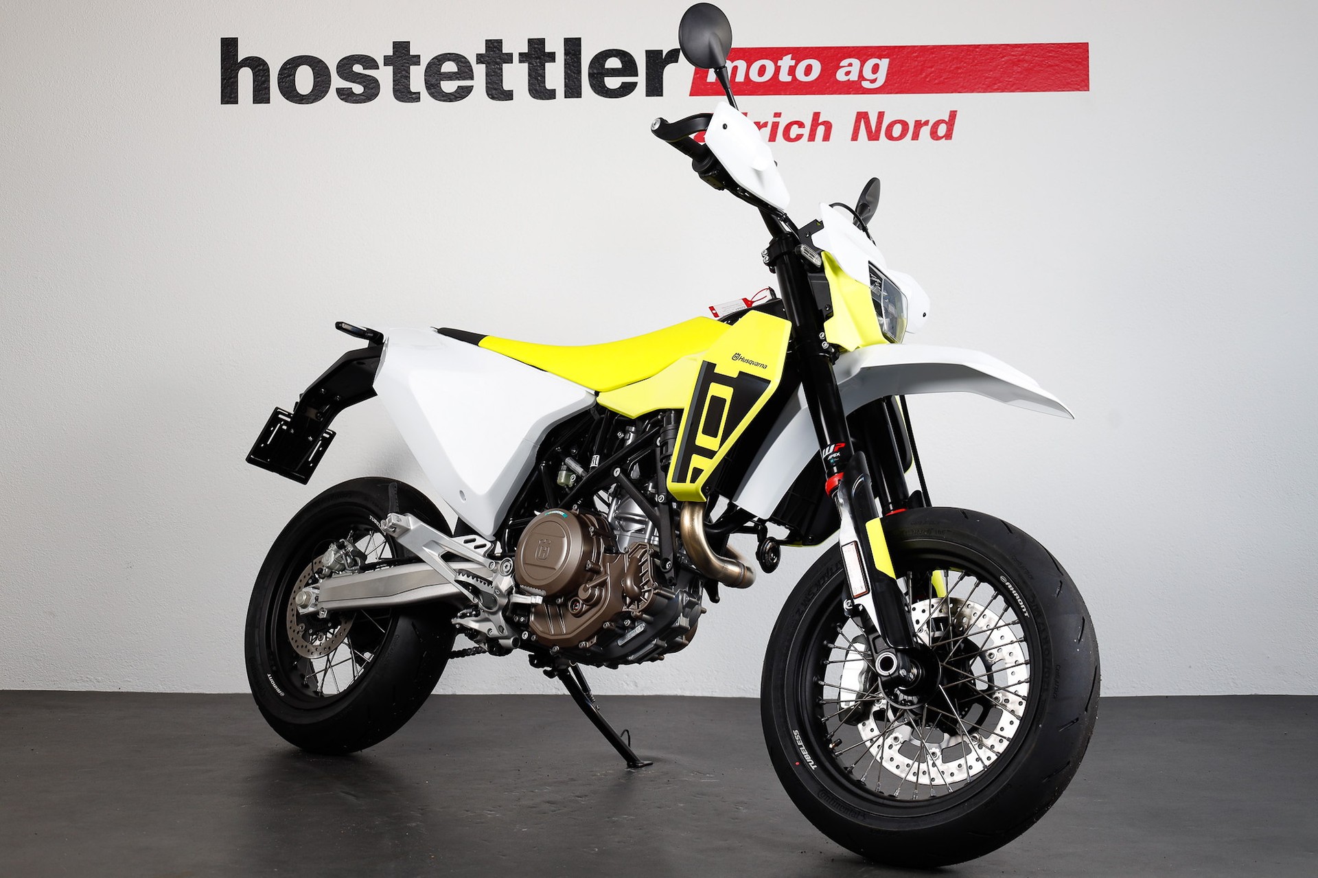 HUSQVARNA 701 Supermoto-image-1