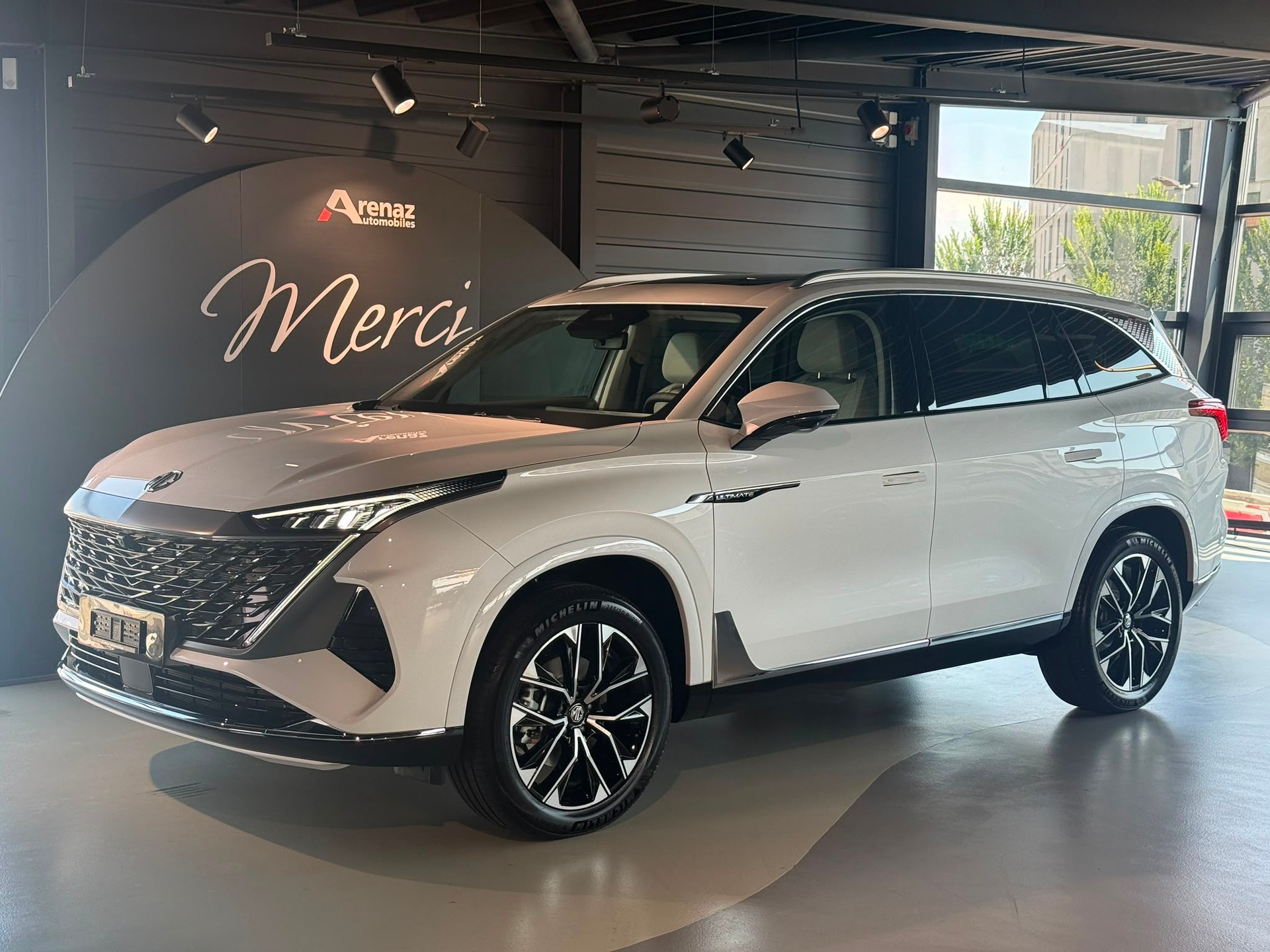 MG S9 1.5 TGDI PHEV Premium-showroom-element-1