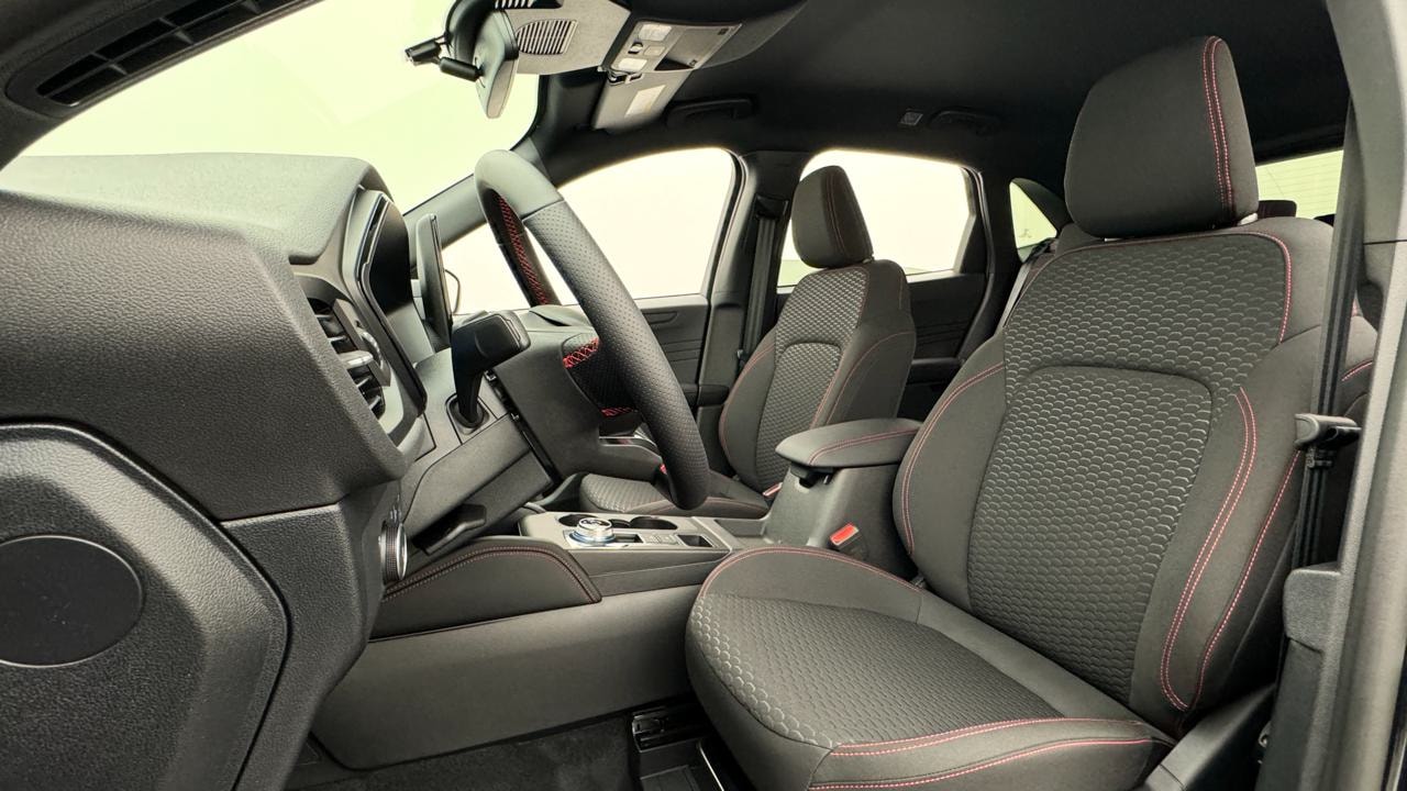 FORD Kuga 1.5 SCTi ST-Line Automat FWD-image-4