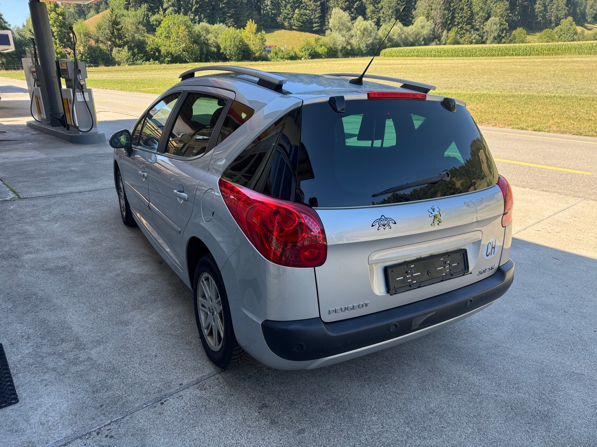 PEUGEOT 207 SW 1.6 16V Trendy Clim-image-5