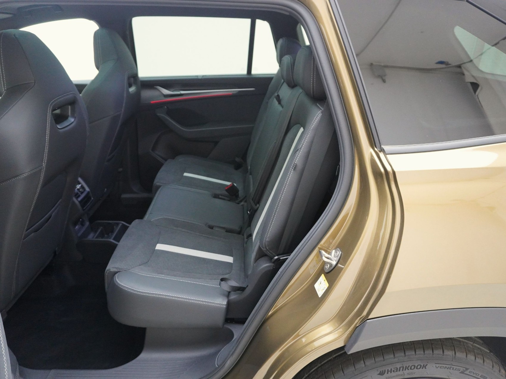 SKODA Kodiaq 2.0 TDI Sportline-image-14