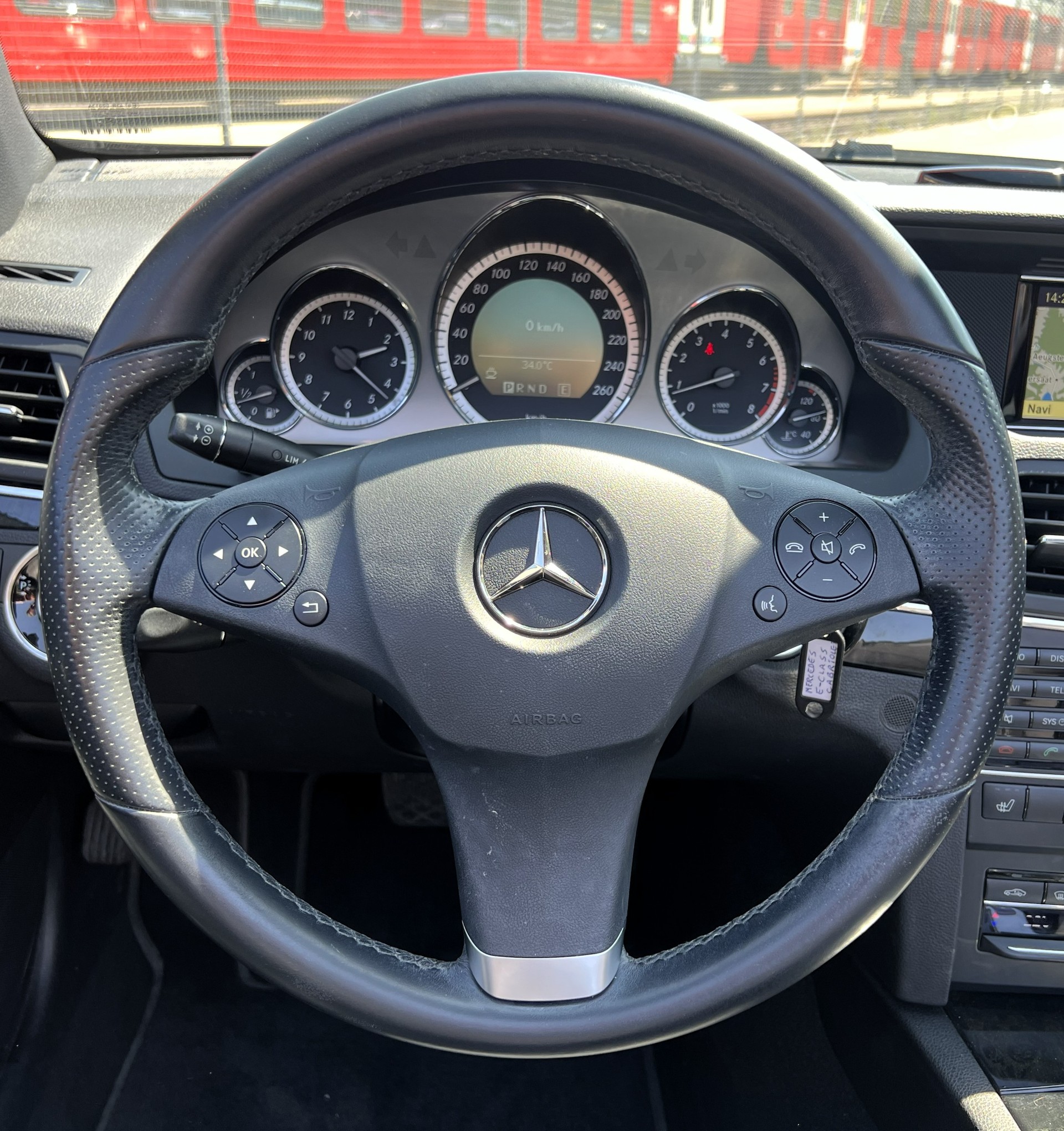 MERCEDES-BENZ E 250 CGI BlueEfficiency Automatic-image-20