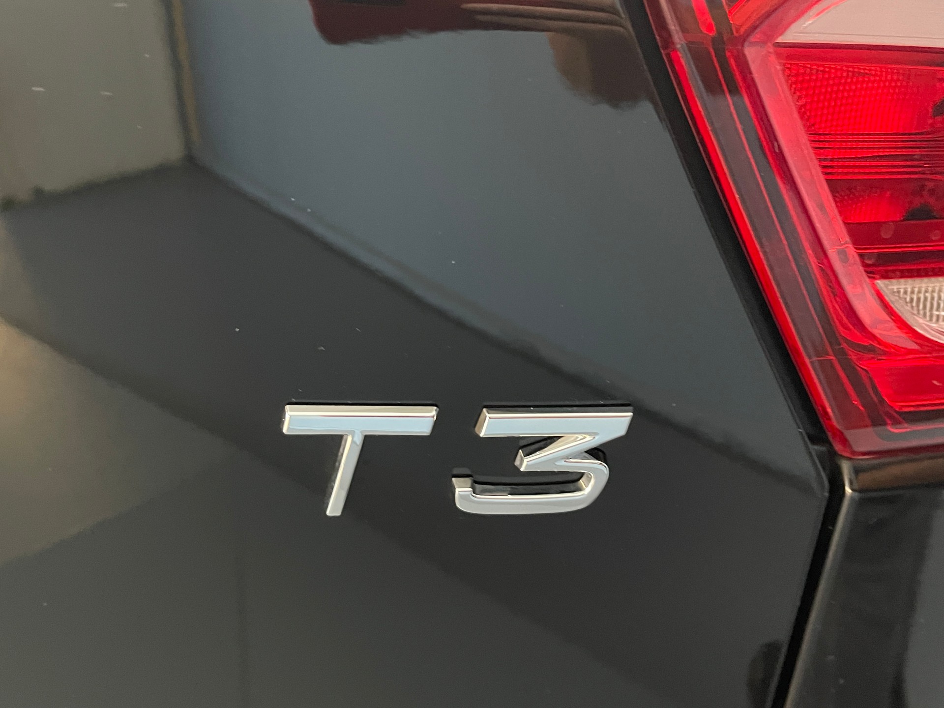 VOLVO XC40 1.5 T3 Momentum-image-11
