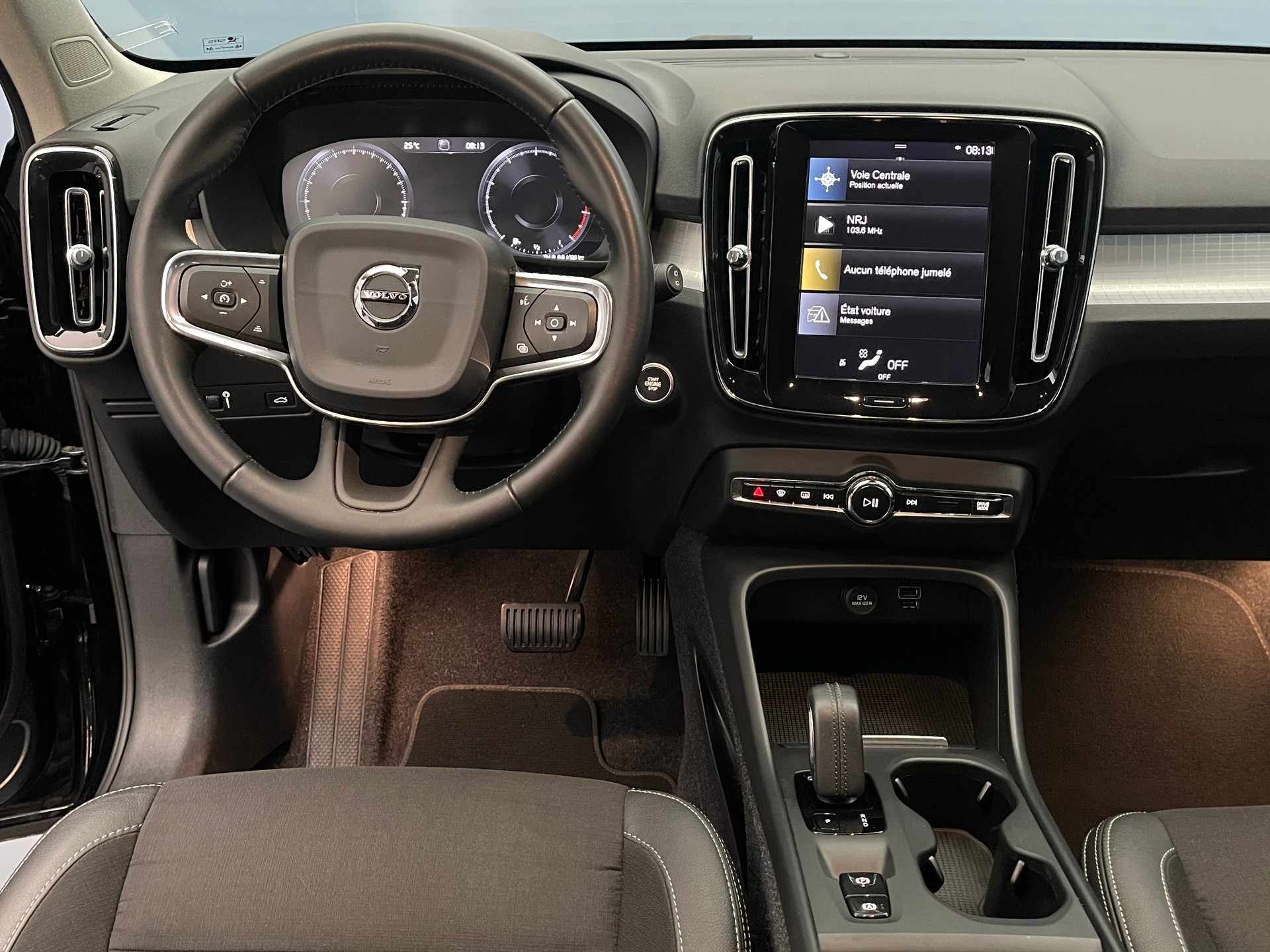 VOLVO XC40 1.5 T3 Momentum-image-7