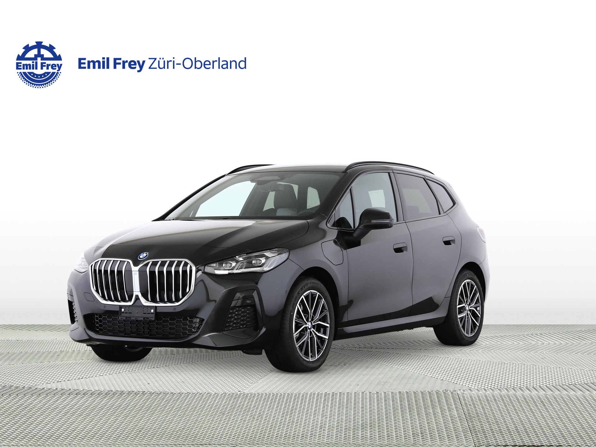 BMW 230e xDrive paddles Active Tourer