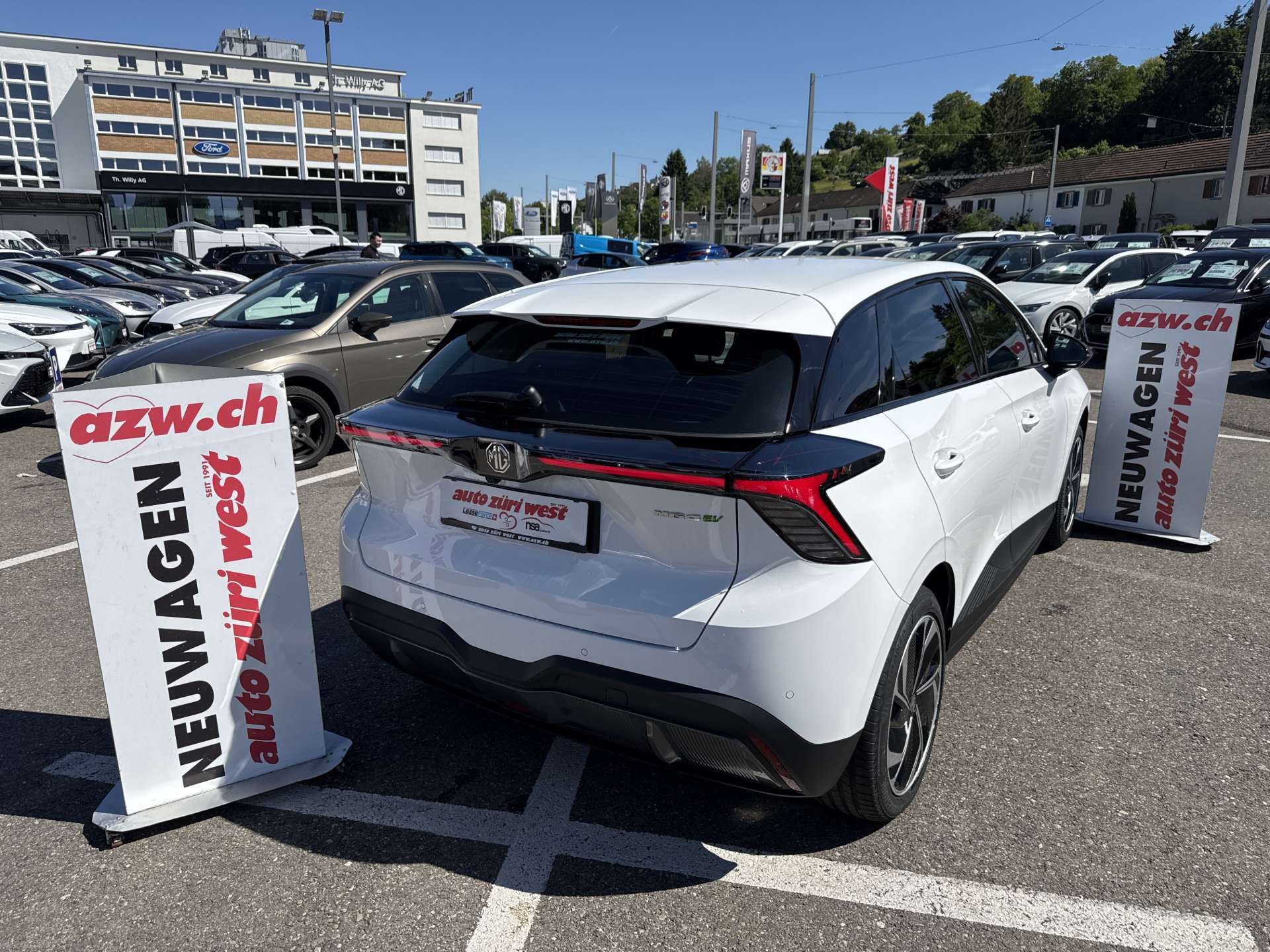 MG 4 EV 64kWh Premium Facelift Automat-showroom-element-2