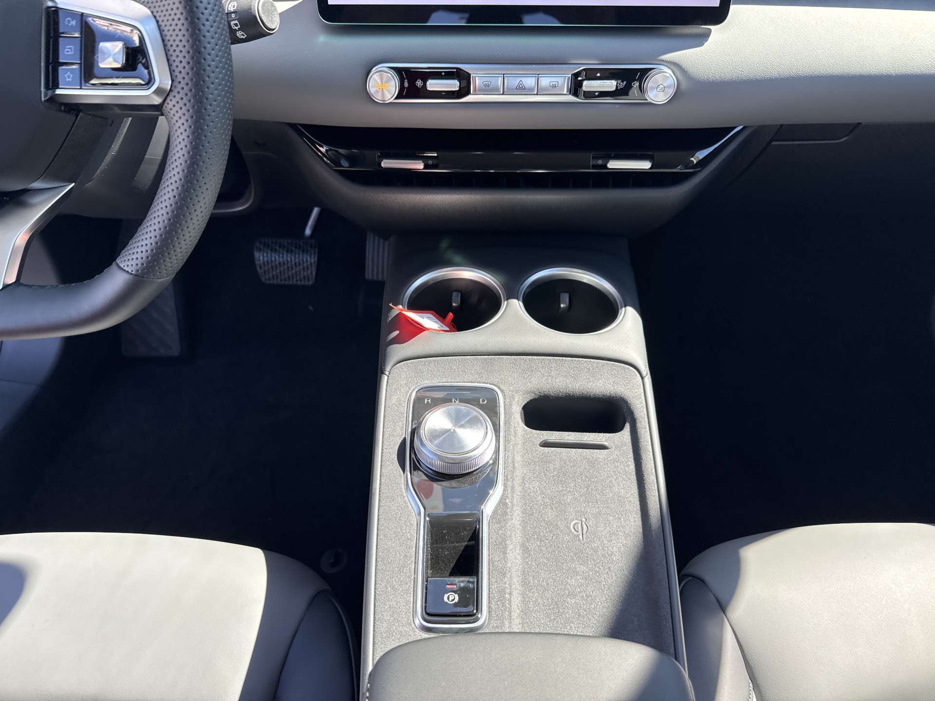 MG 4 EV 64kWh Premium Facelift Automat-image-10