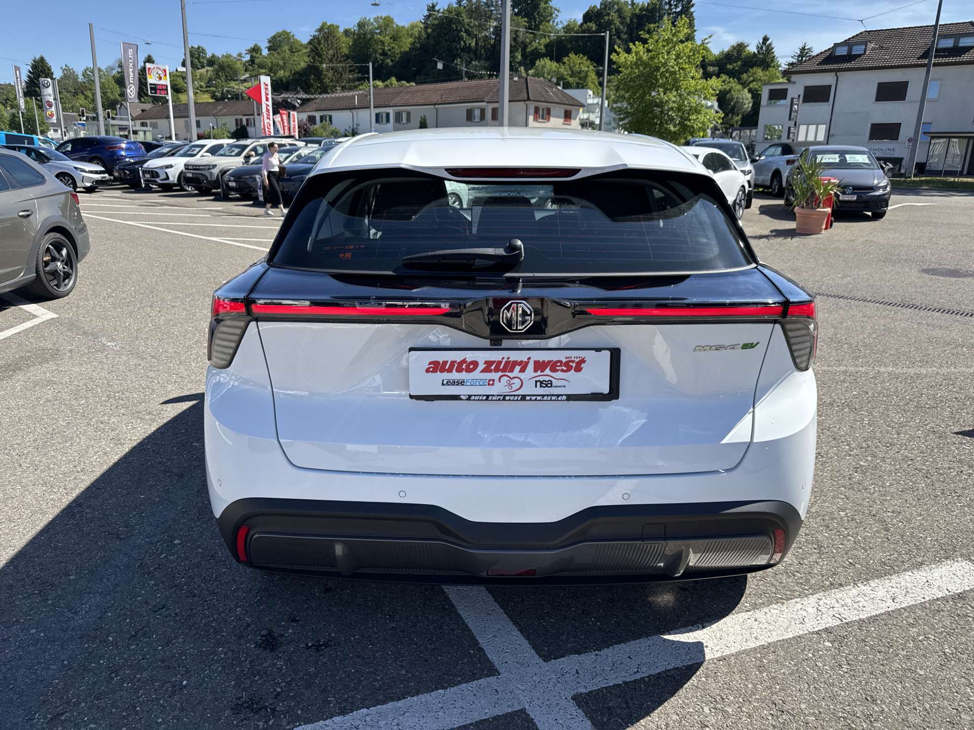 MG 4 EV 64kWh Premium Facelift Automat-image-13