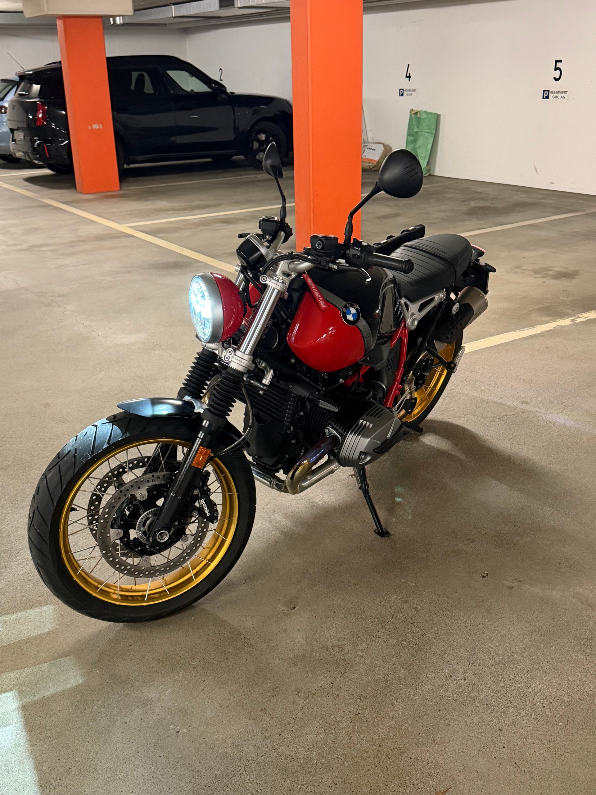BMW R nineT Scrambler-image-2
