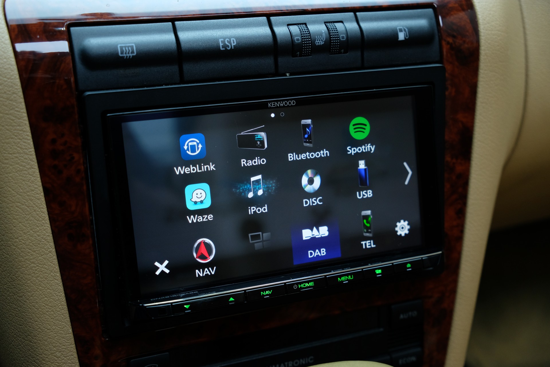 SKODA Octavia 1.8 Turbo Laurin & Klement-image-16