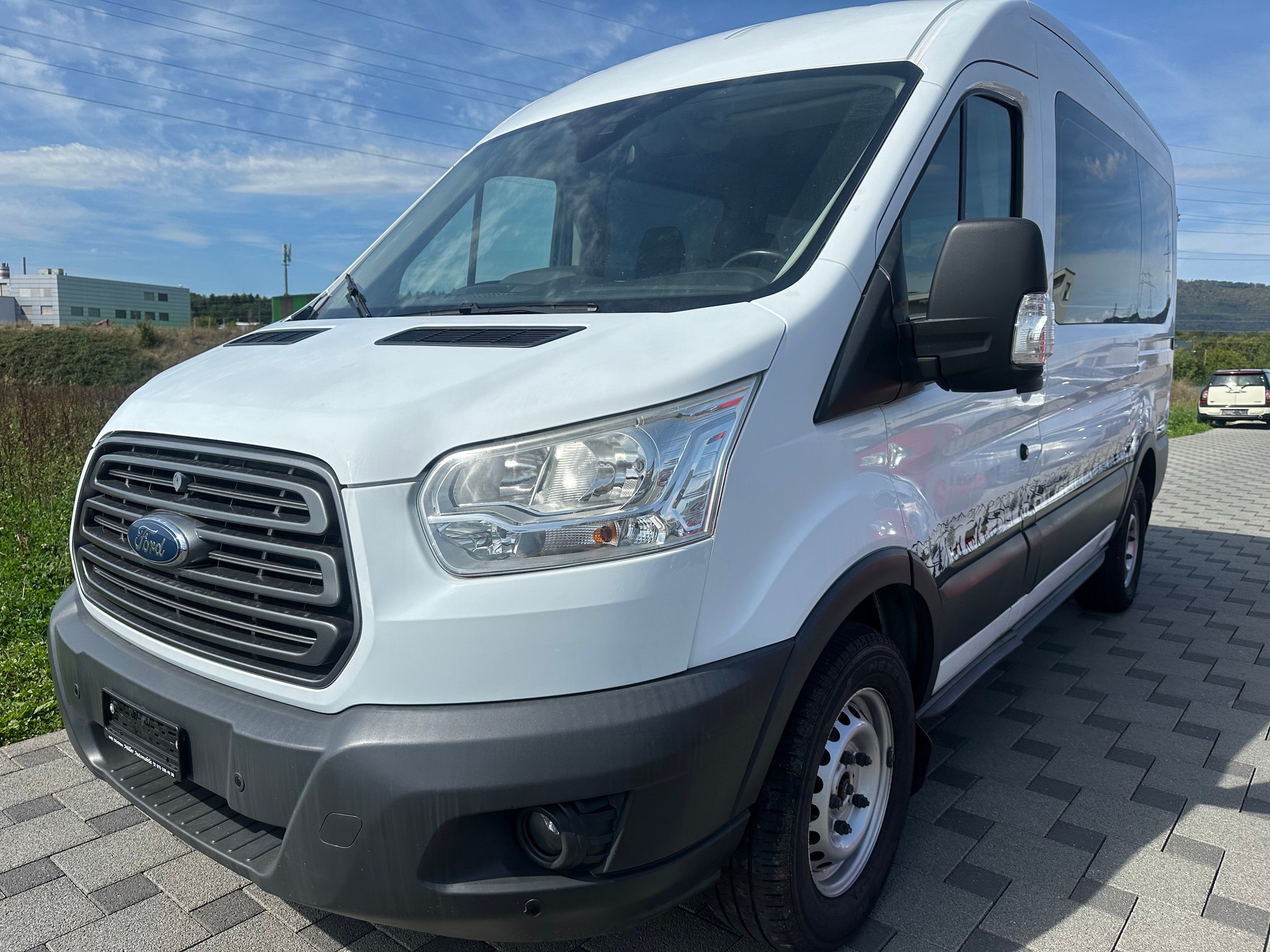 FORD Transit 350M 4x4 9 Plãtze
