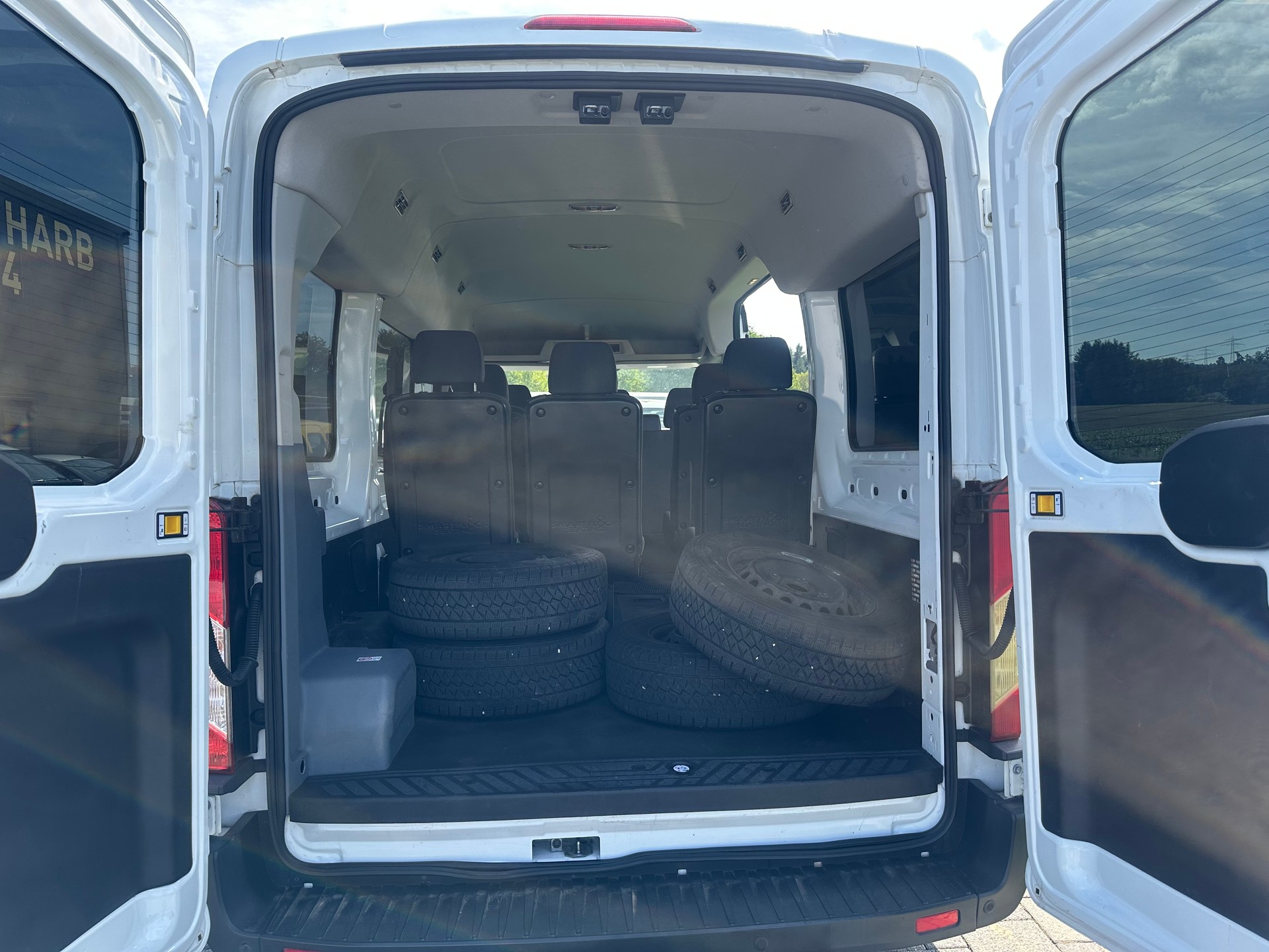 FORD Transit 350M 4x4 9 Plãtze-image-5