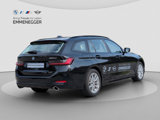 BMW 320d xDrive 48V Touring-showroom-element-3