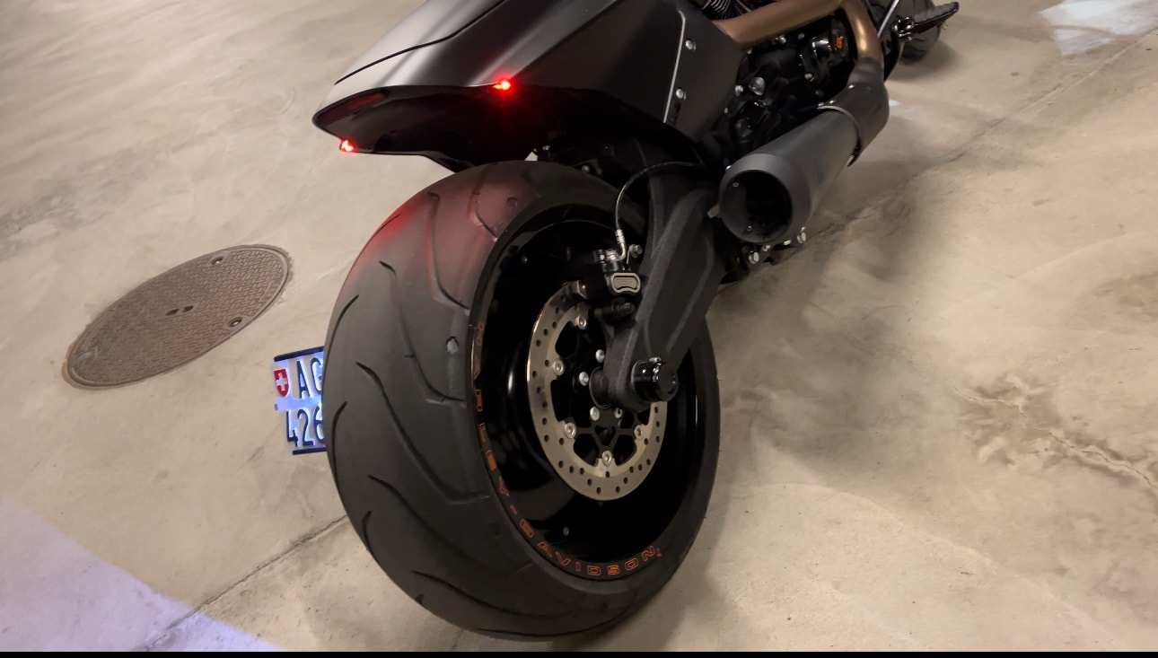 HARLEY-DAVIDSON FXDRS 114 ABS-image-1