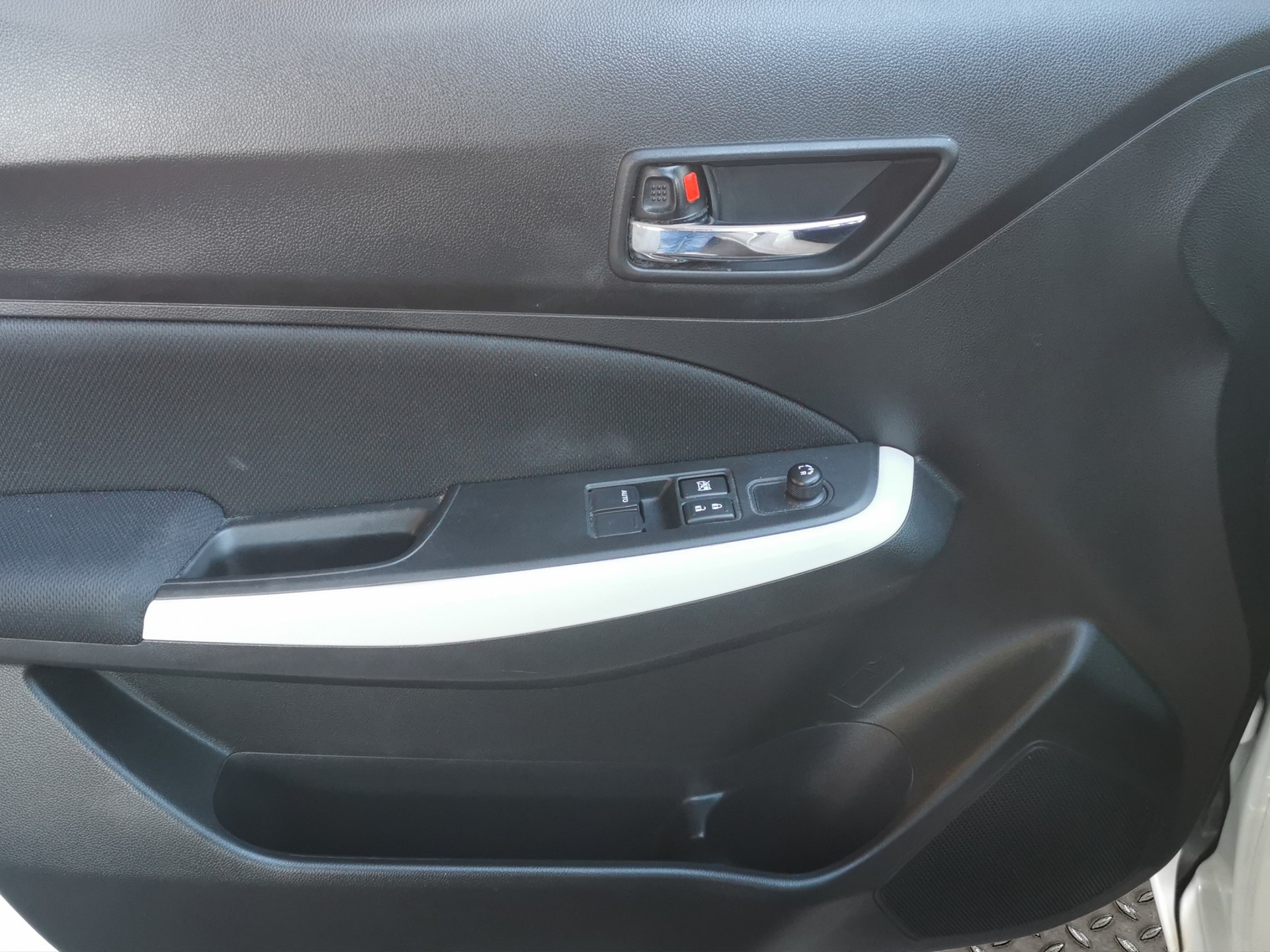 SUZUKI Swift 1.2i Compact+ Allgrip 4x4-image-11
