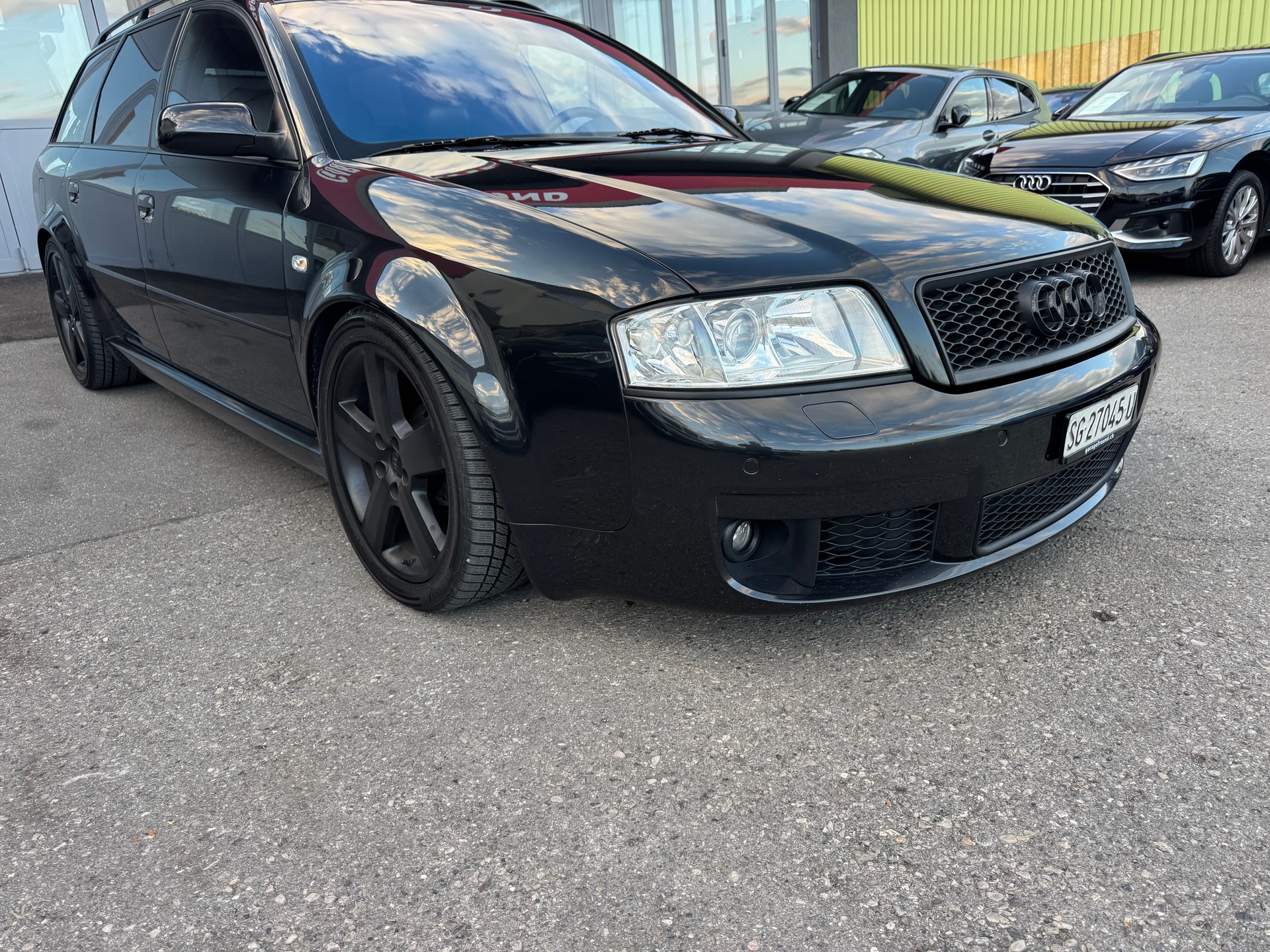 AUDI RS6 plus Avant quattro tiptronic-showroom-element-2
