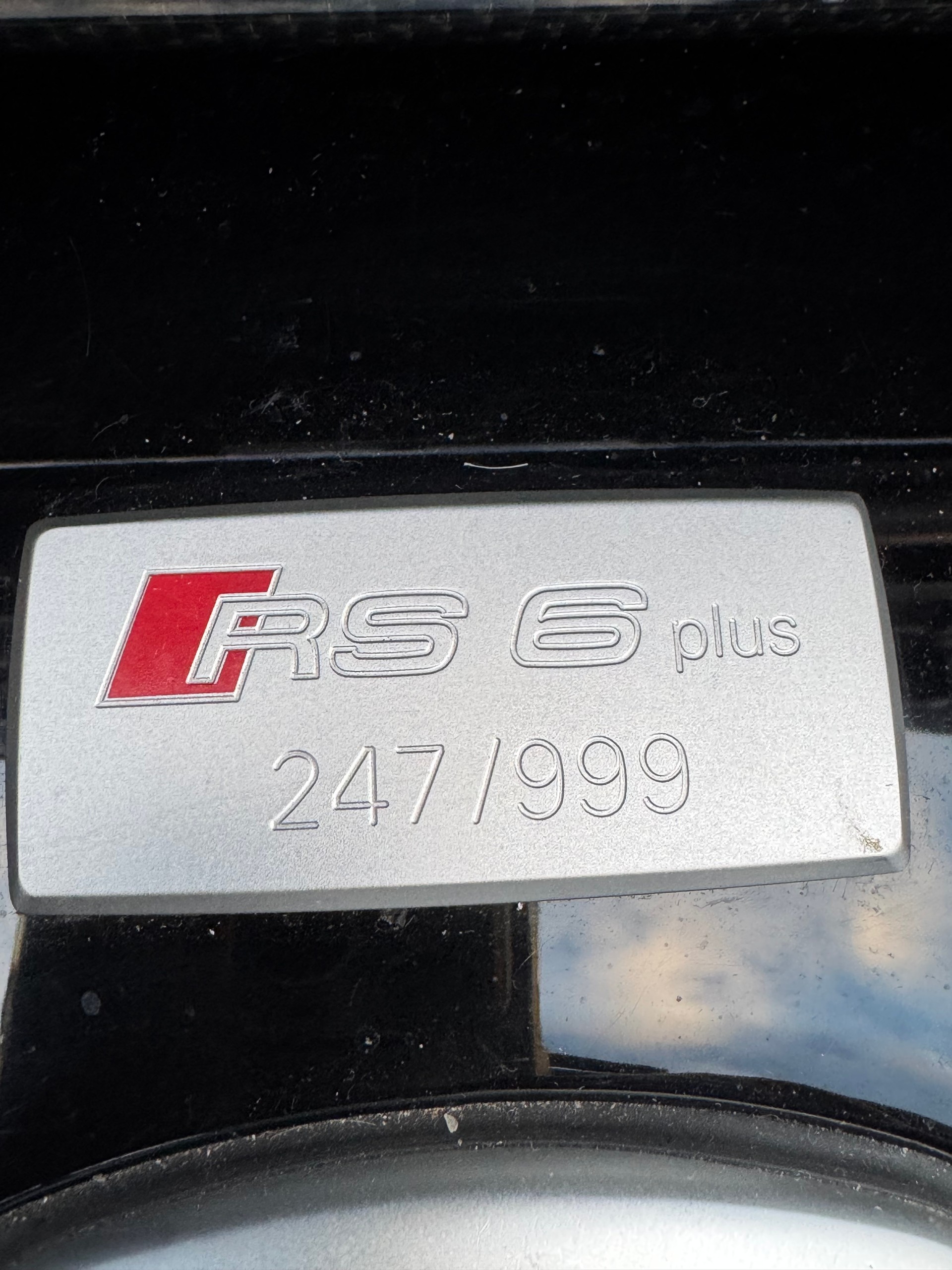AUDI RS6 plus Avant quattro tiptronic-showroom-element-1