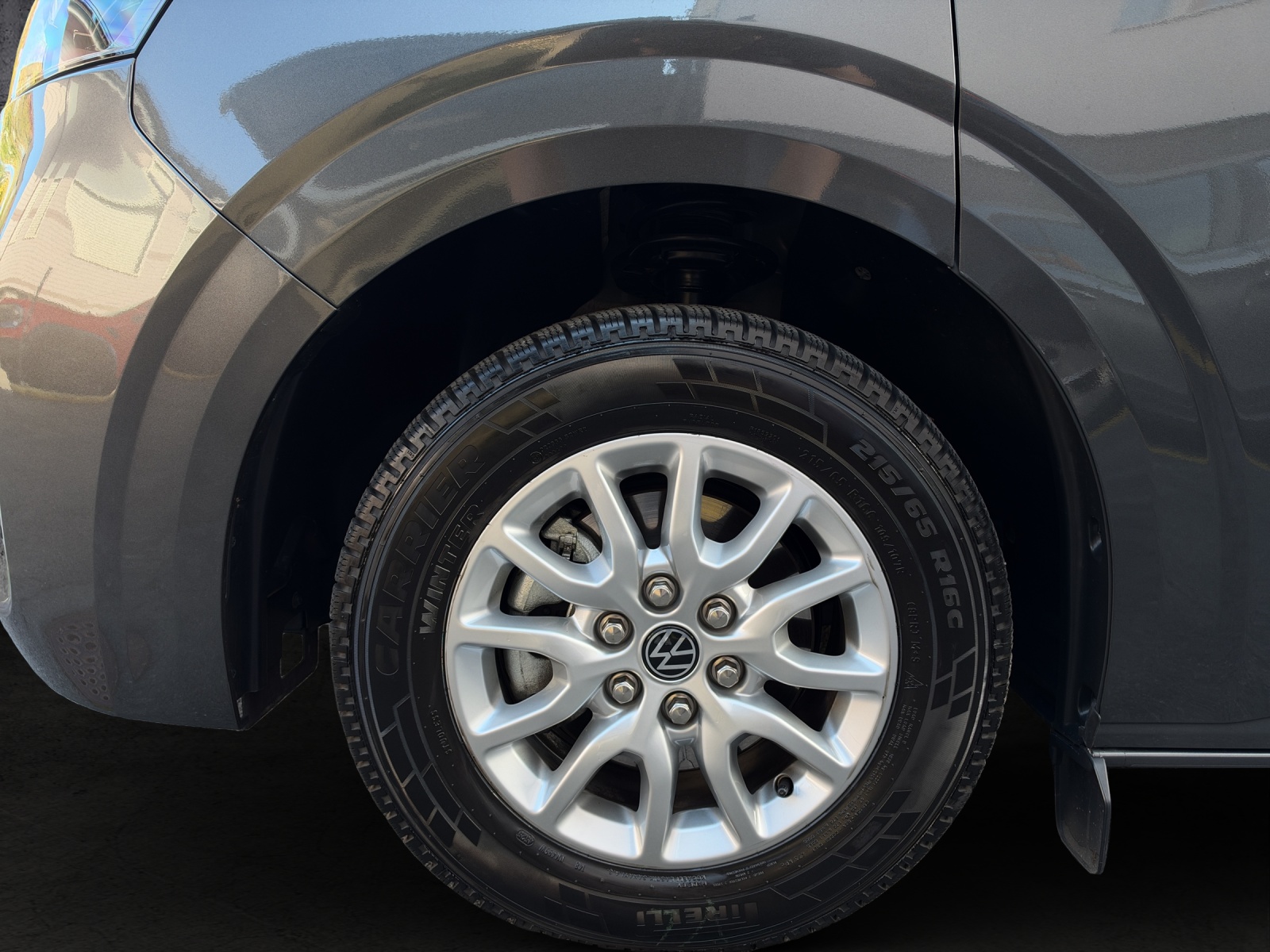 VW Caravelle 2.0 TDI Life LWB 4 Motion Aut 8 *CH-FZG / 5 Jahre Garantie*-image-4