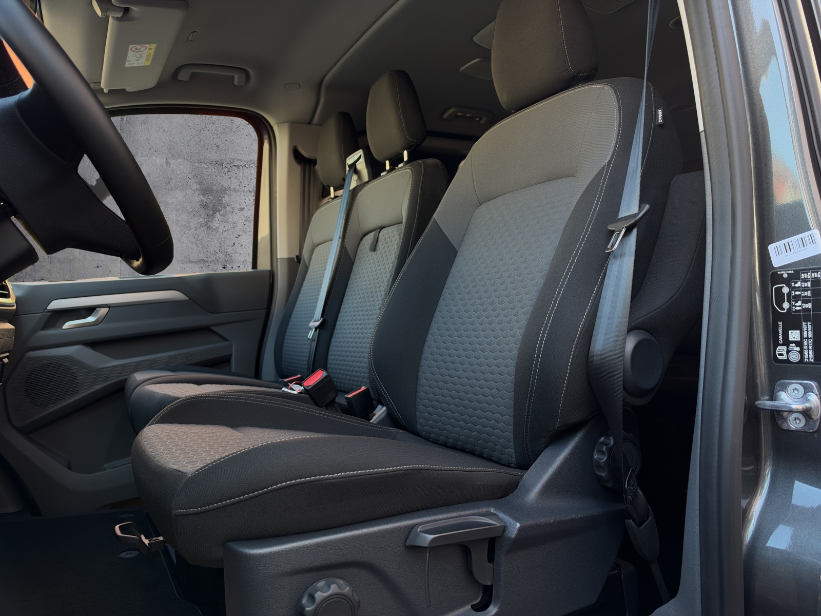 VW Caravelle 2.0 TDI Life LWB 4 Motion Aut 8 *CH-FZG / 5 Jahre Garantie*-image-5