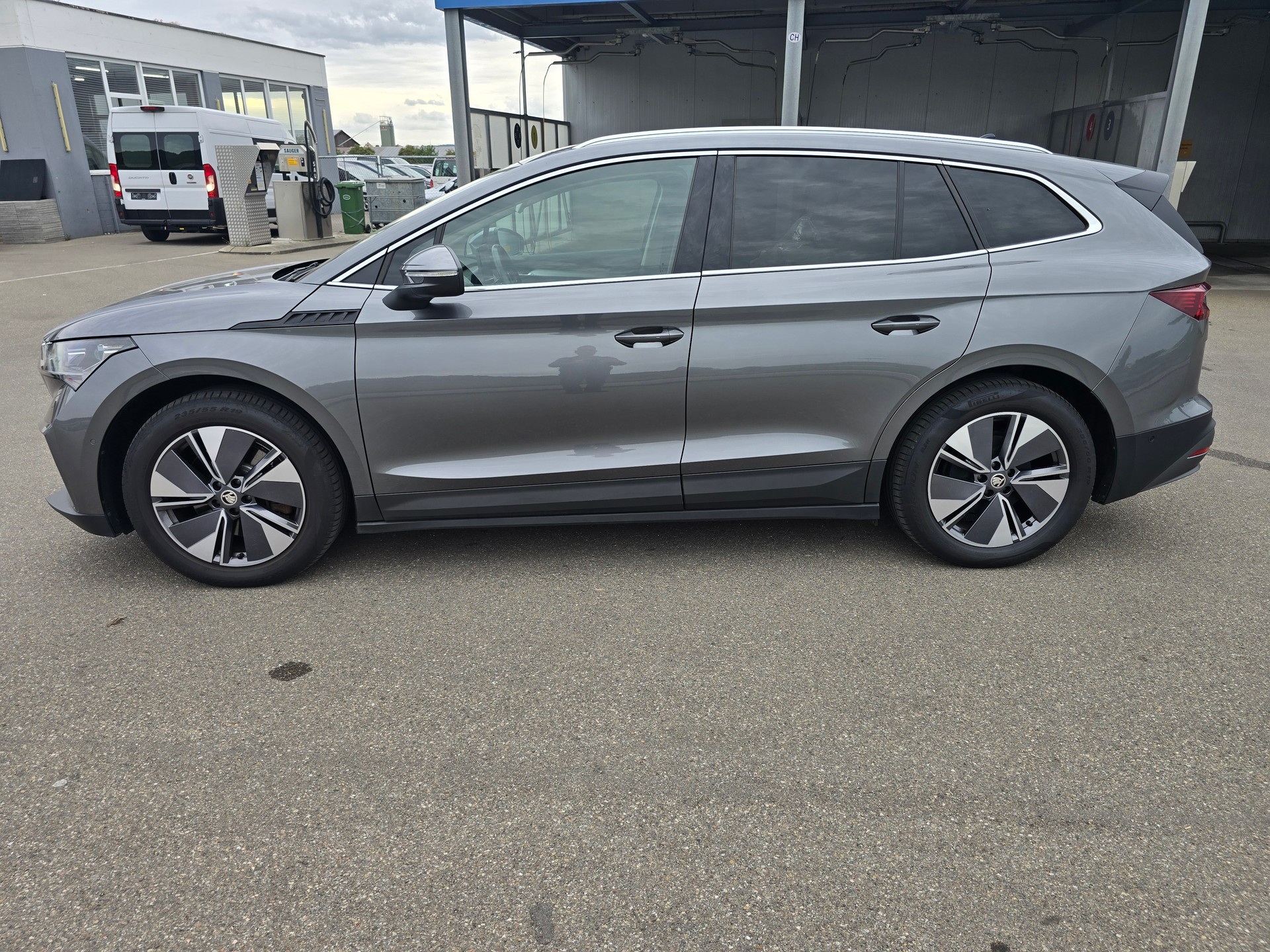 SKODA Enyaq iV 80x-image-1