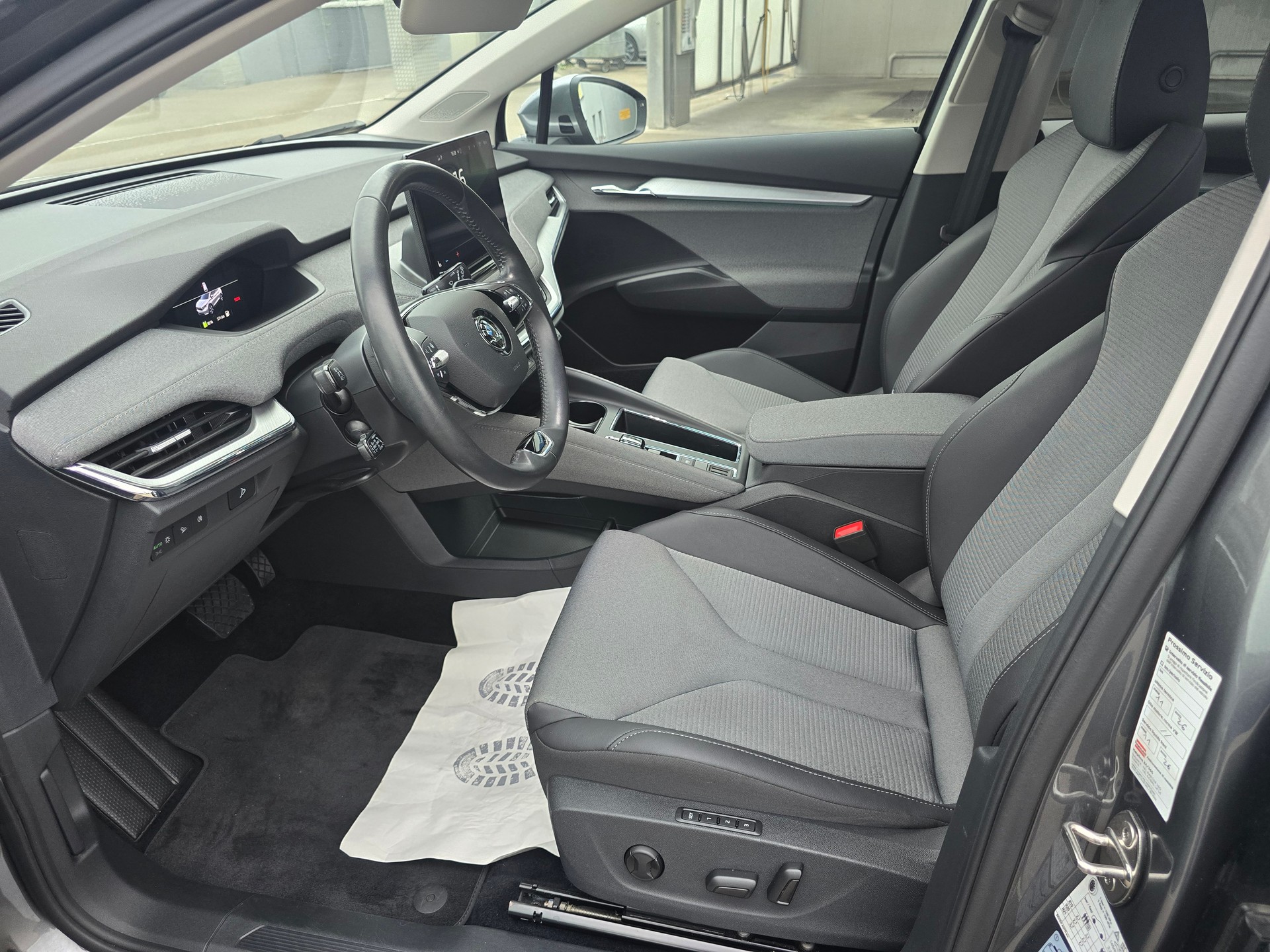 SKODA Enyaq iV 80x-image-6
