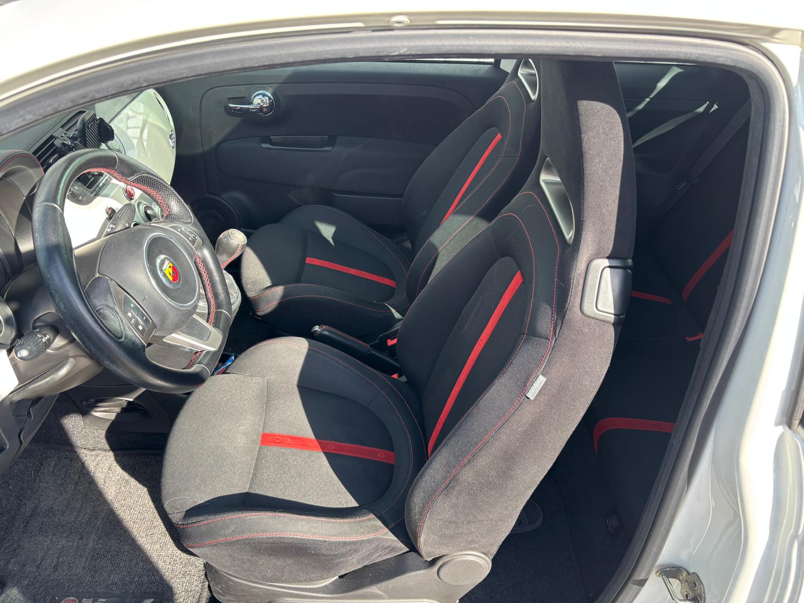 FIAT 500 1.4 16V Turbo Abarth 695 SS-image-10