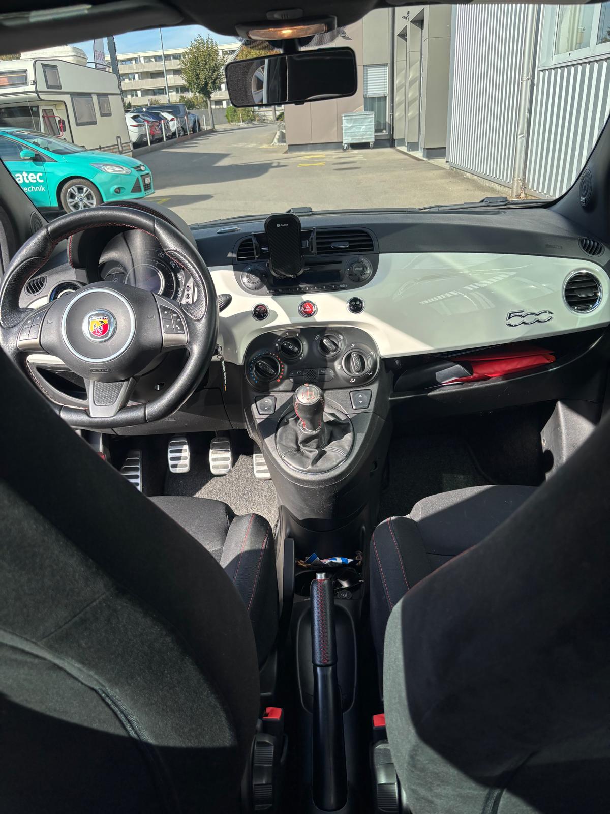 FIAT 500 1.4 16V Turbo Abarth 695 SS-image-9