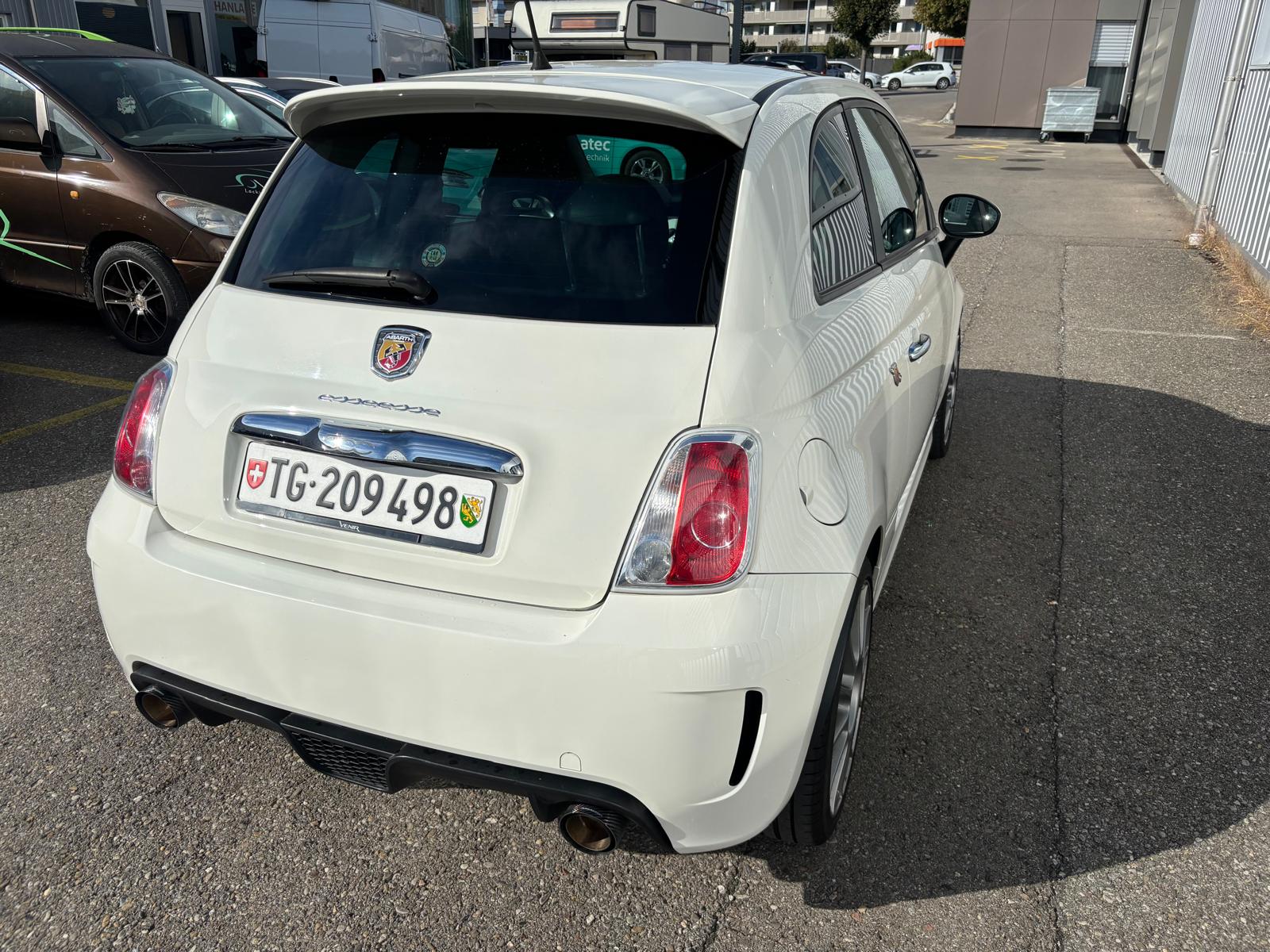 FIAT 500 1.4 16V Turbo Abarth 695 SS-image-3