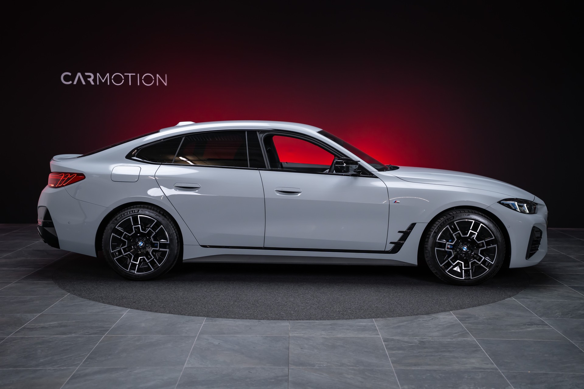 BMW M440i xDrive Gran Coupé / LCI / 360°Kamera / HeadUp-Display / el.Sitze-showroom-element-3