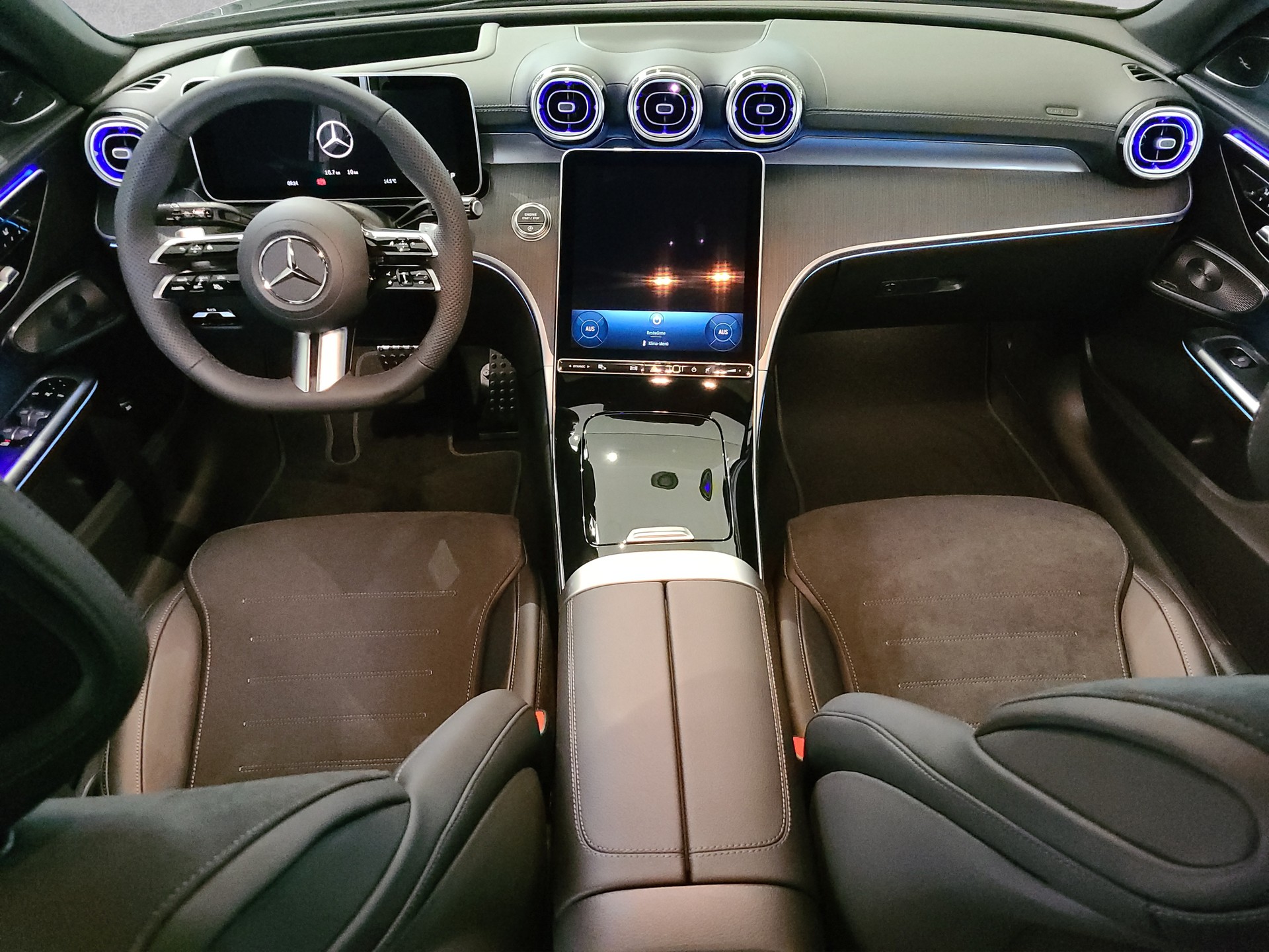 MERCEDES-BENZ C 220 d 4M T Swiss Star S206-image-13