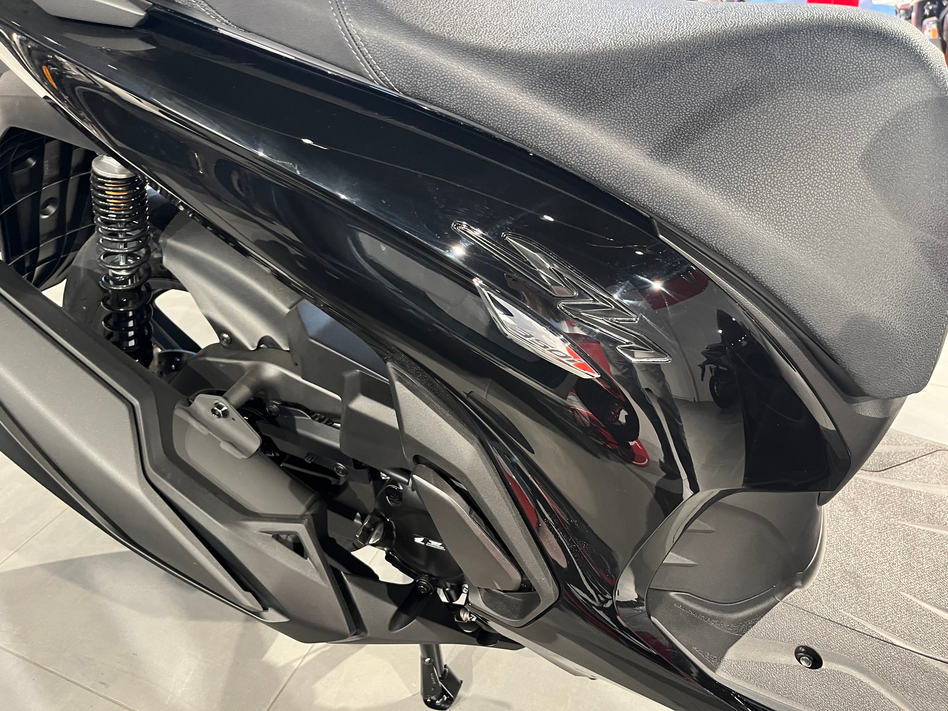 HONDA SH 350-image-13