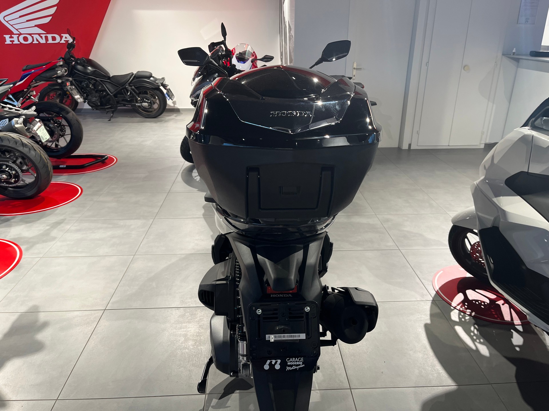 HONDA SH 350-image-8