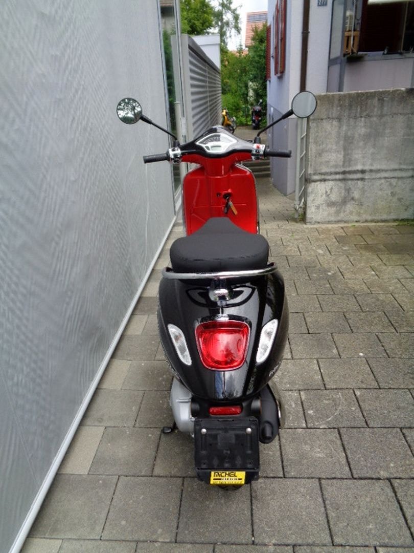 PIAGGIO VESPA PRIMAVERA 125 ABS 12" MICKEY MOUSE-image-4