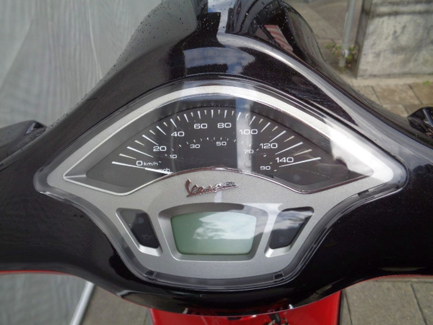 PIAGGIO VESPA PRIMAVERA 125 ABS 12" MICKEY MOUSE-image-9