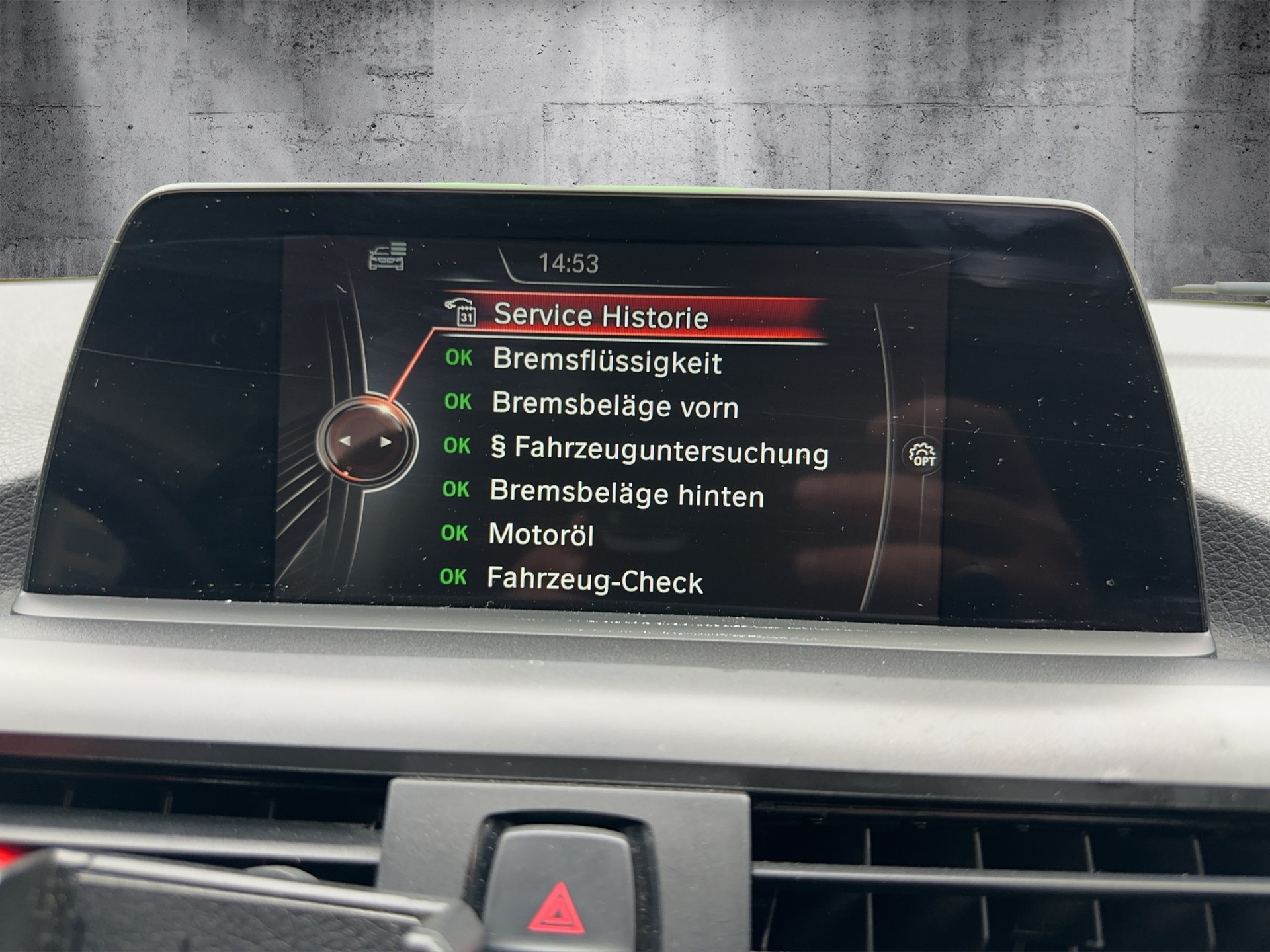 BMW 116d Sport Line Steptronic-image-11