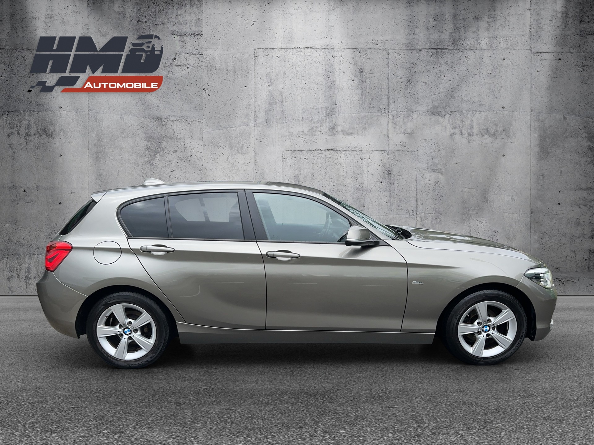 BMW 116d Sport Line Steptronic-image-6
