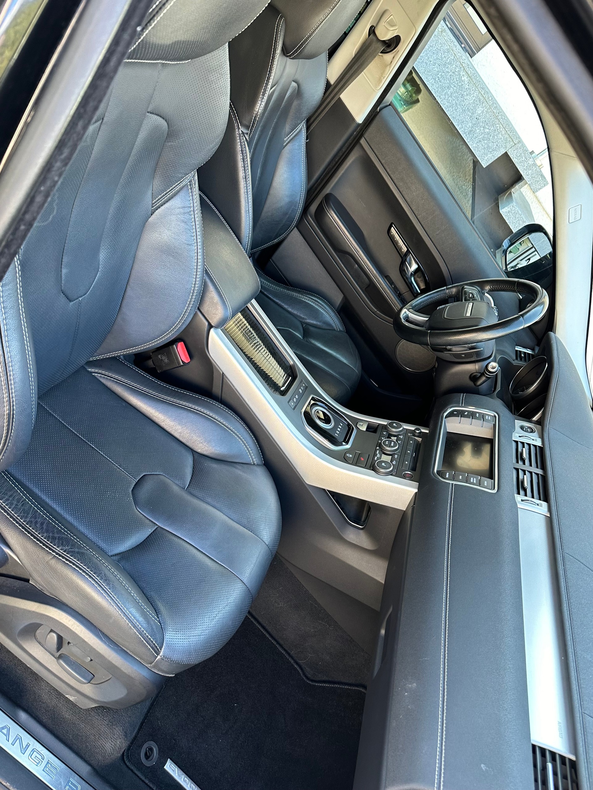 LAND ROVER Range Rover Evoque 2.2 SD4 Dynamic Spirit AT6-image-10