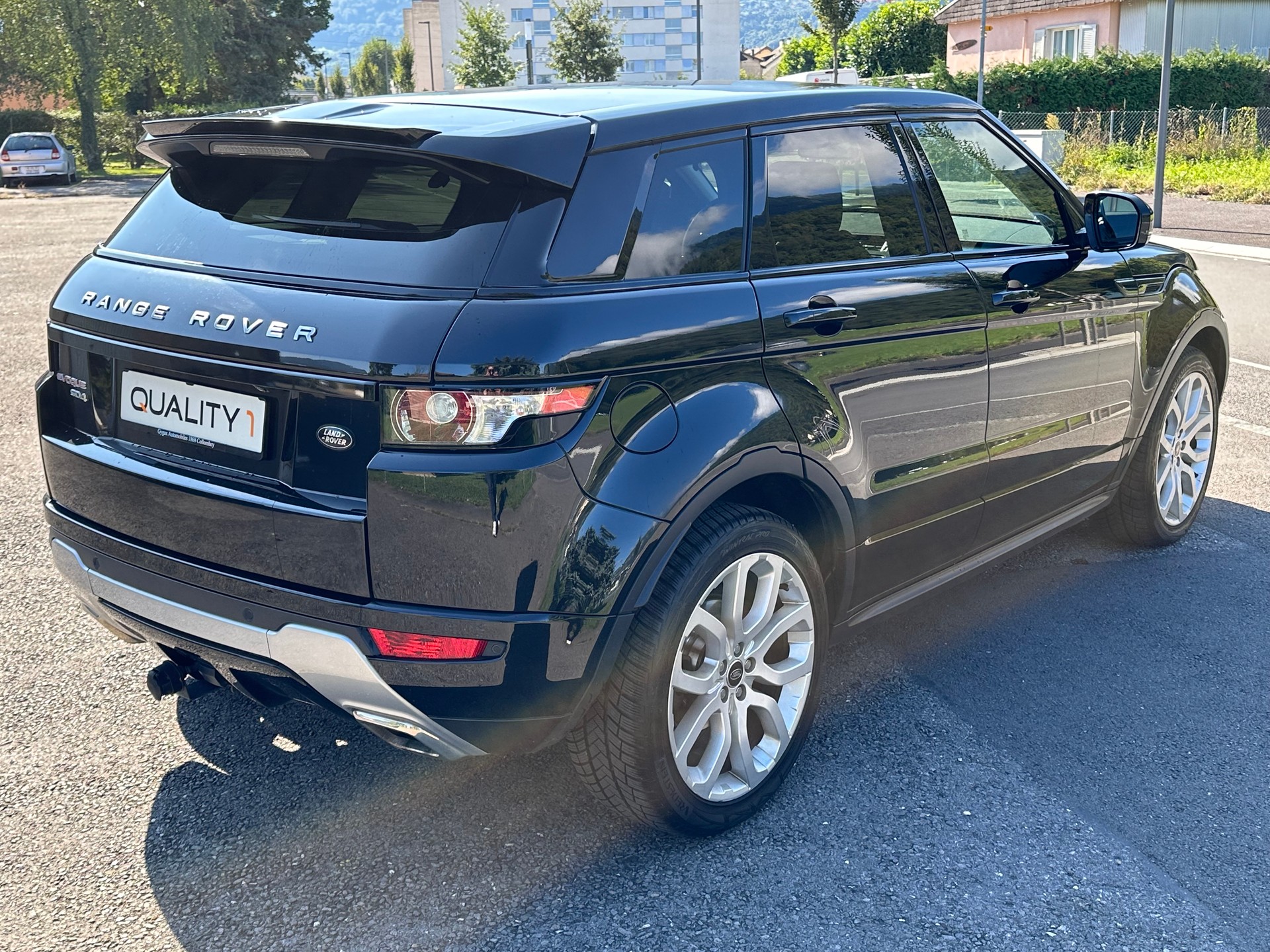LAND ROVER Range Rover Evoque 2.2 SD4 Dynamic Spirit AT6-image-2