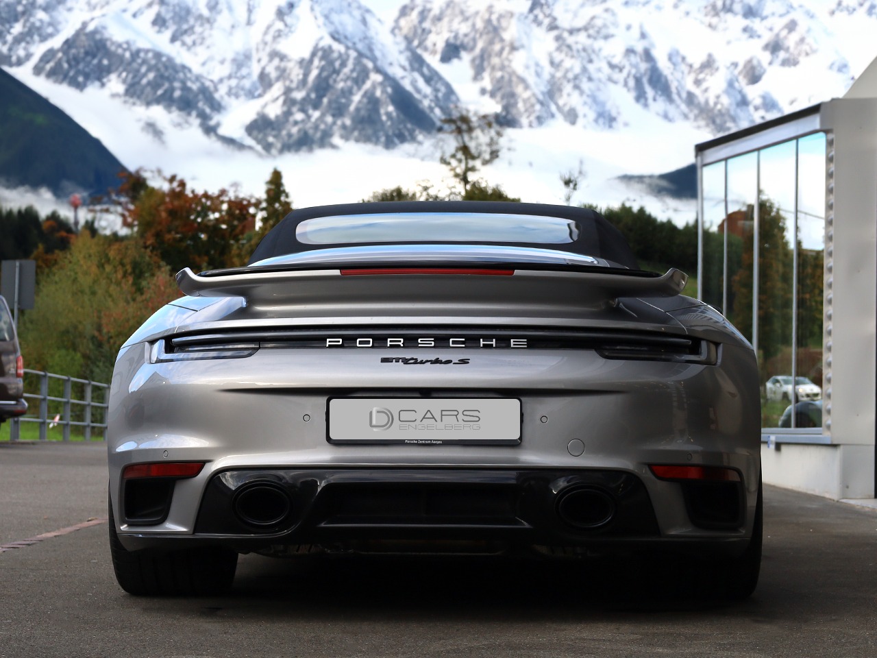 PORSCHE 911 Turbo S Cabriolet PDK-image-5