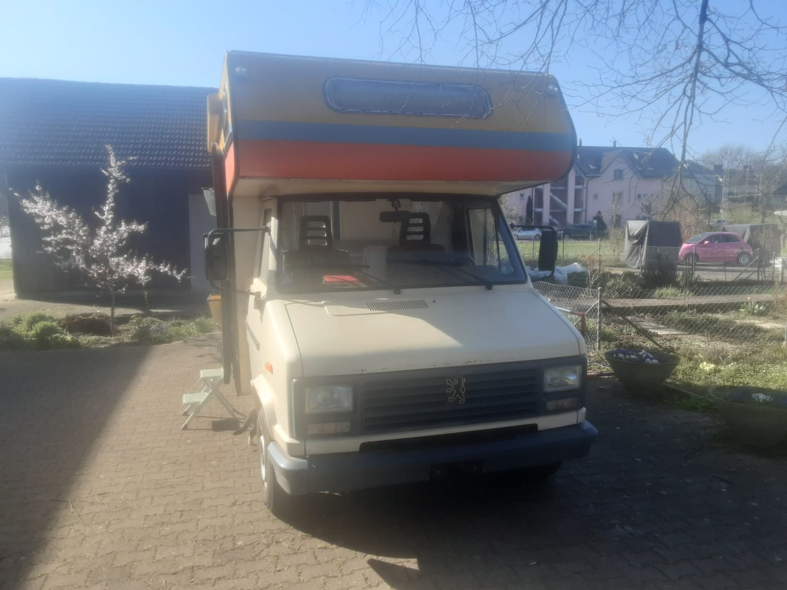 PEUGEOT J5-image-2