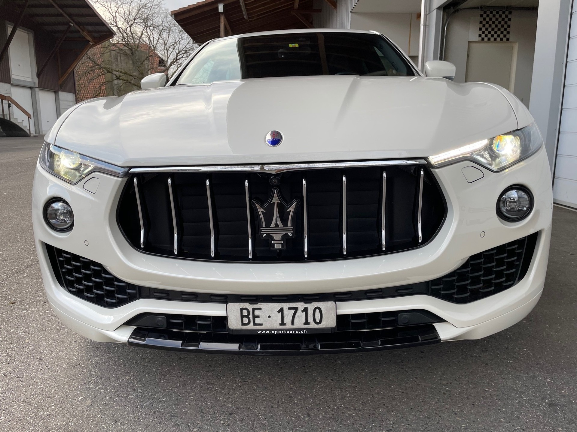 MASERATI Levante S 3.0 V6 Automatica-image-3