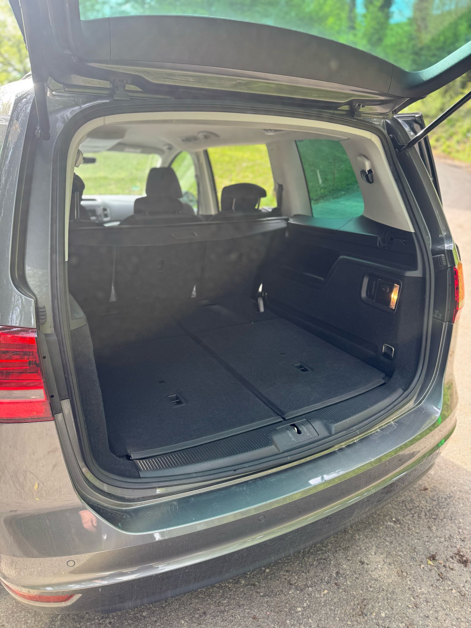 VW Sharan 2.0 TDI BMT Comfortline DSG-image-8